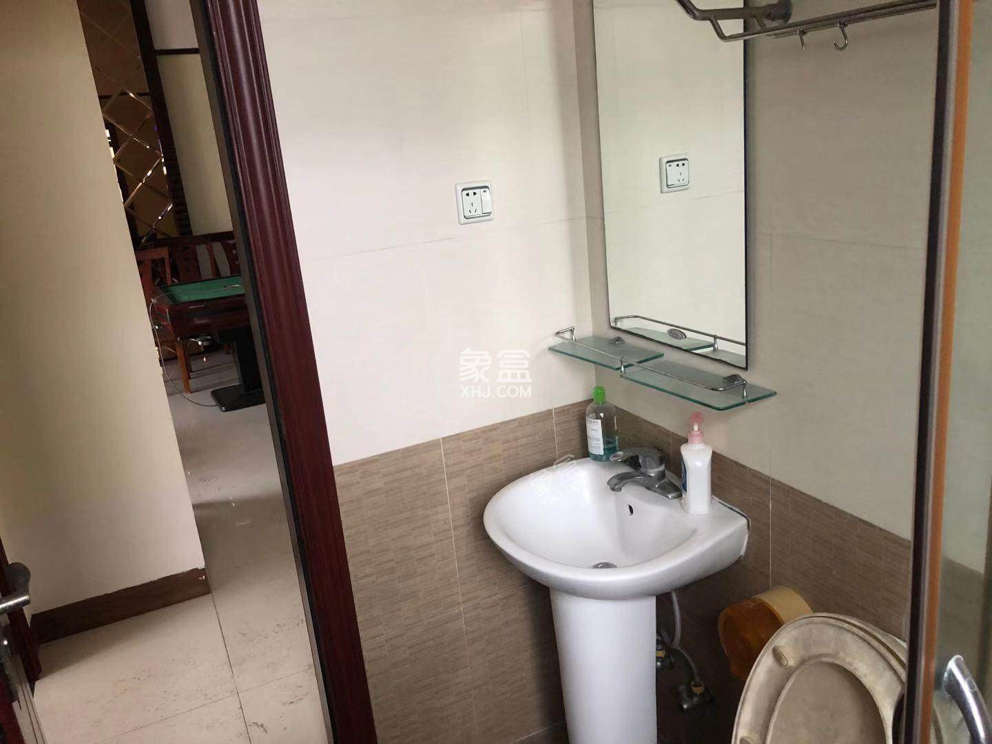 瀛寰名仕苑 2室1厅1卫 3200.0元/月 瀛寰名仕苑 2室1厅1卫 3200.0元/月室内图