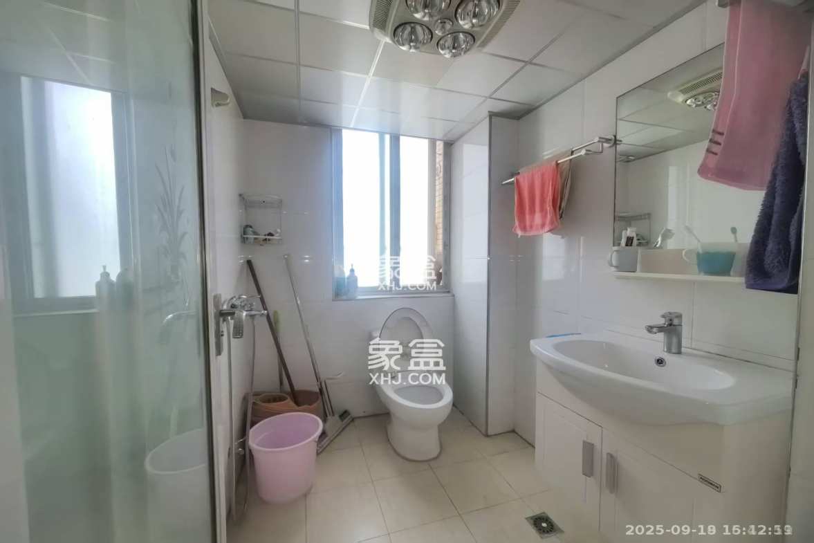 谷山庭院一期 3室2厅1卫 1800.0元/月 谷山庭院一期 3室2厅1卫 1800.0元/月室内图