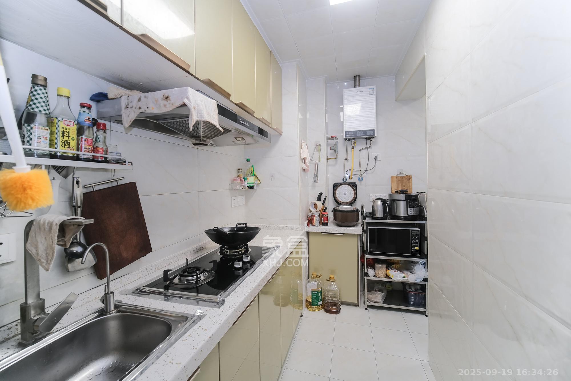 红树湾 3室2厅1卫 55.0万 红树湾 3室2厅1卫 55.0万厨房