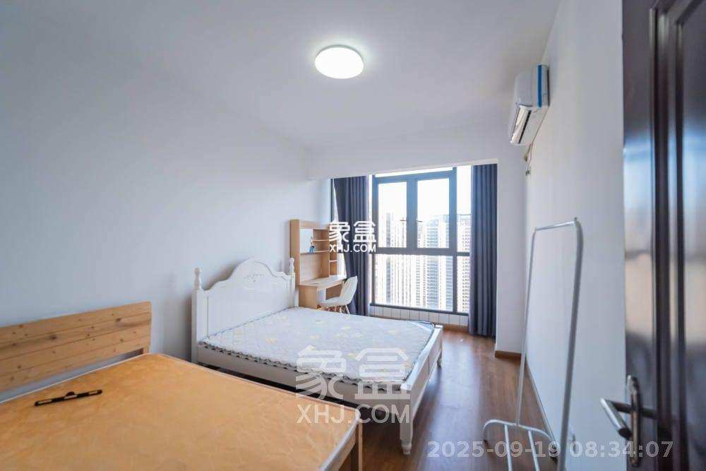 绿地之窗 3室2厅1卫 2000.00元/月 绿地之窗 3室2厅1卫 2000.00元/月室内图