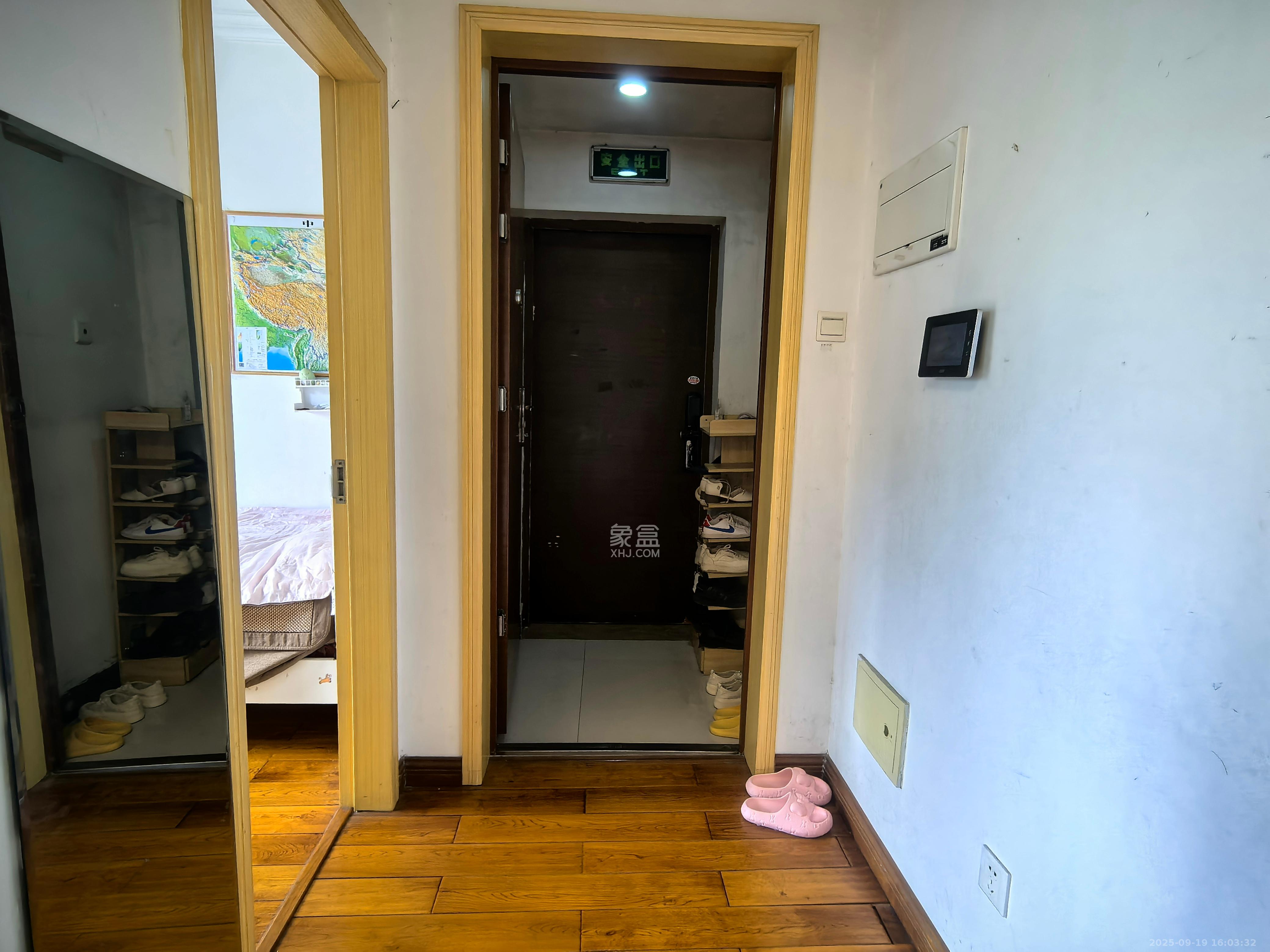 万博汇 4室2厅2卫 4200.0元/月 万博汇 4室2厅2卫 4200.0元/月室内图