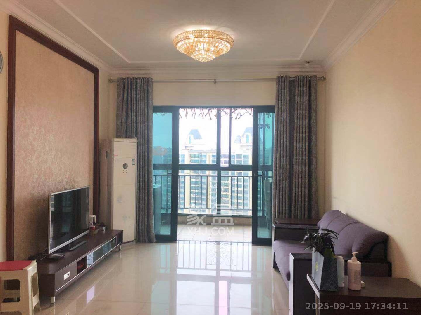 恒大雅苑 3室2厅1卫 2600.0元/月 恒大雅苑 3室2厅1卫 2600.0元/月室内图