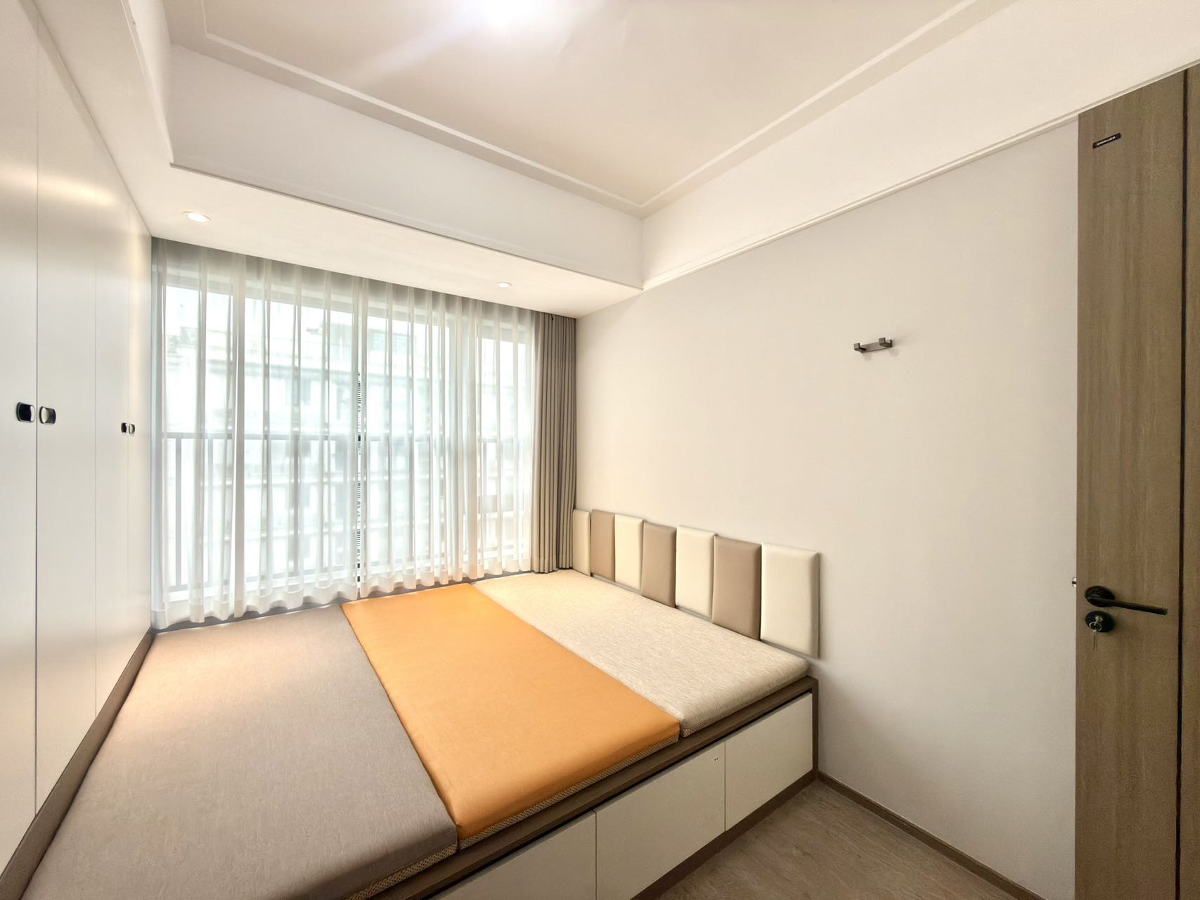 吉祥6号  4室2厅2卫   9000.00元/月室内图