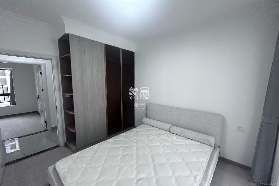 润和翰文府 4室2厅2卫 3000.0元/月 润和翰文府 4室2厅2卫 3000.0元/月室内图