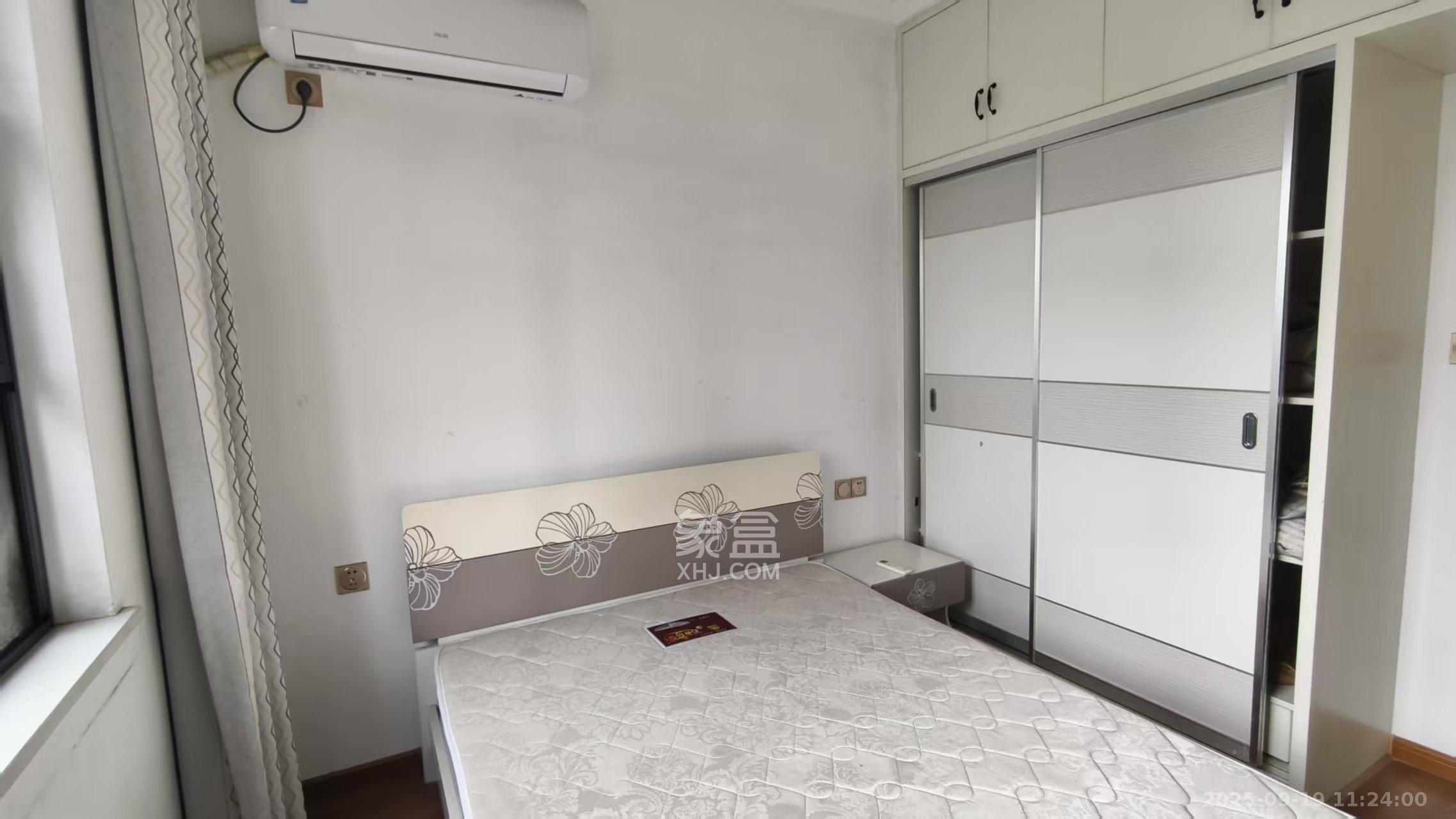 润芳园 3室2厅2卫 2300.0元/月 润芳园 3室2厅2卫 2300.0元/月室内图