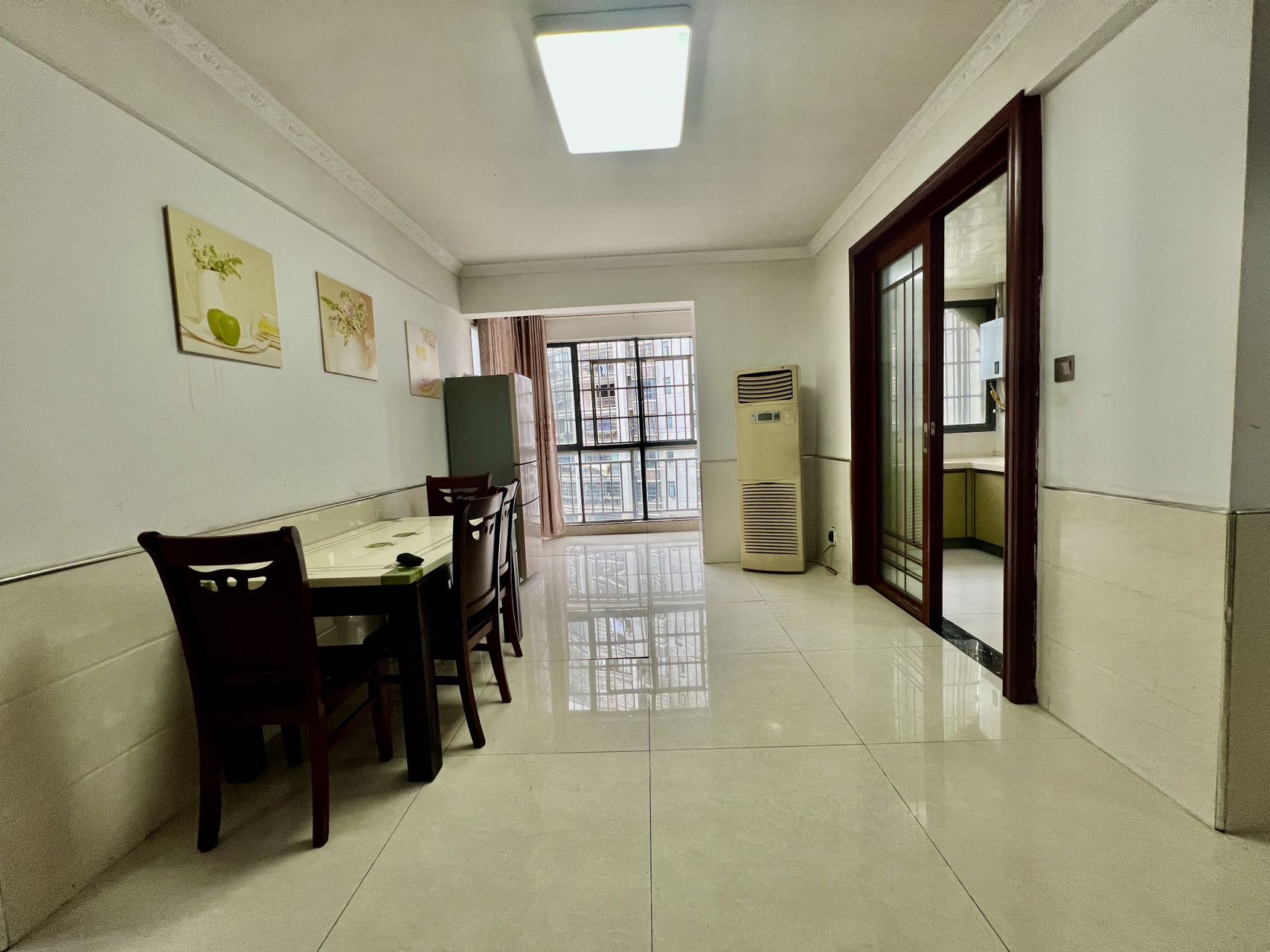 龙洲馨苑  2室2厅1卫    35.8万室内图