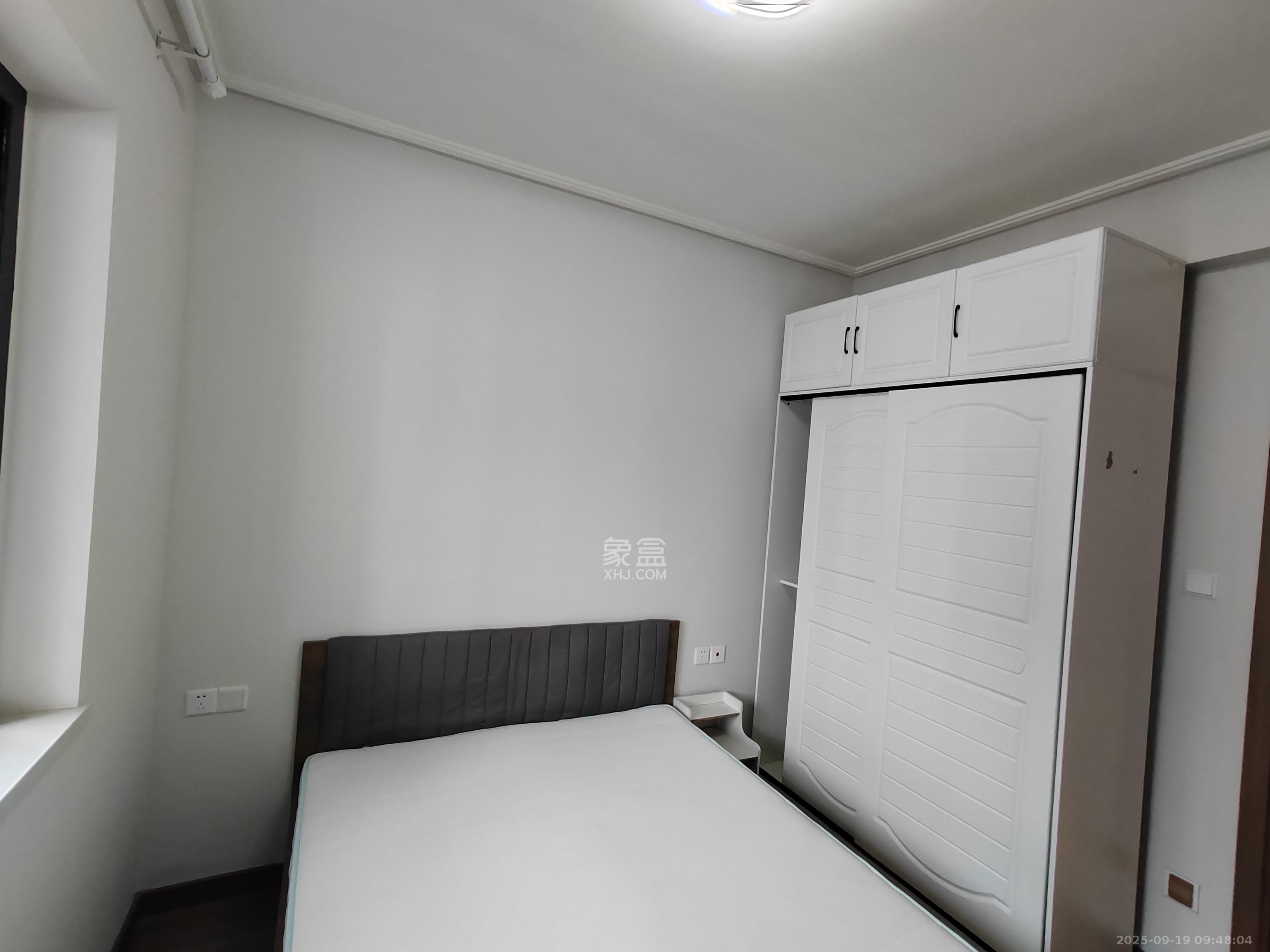 保利恒伟时光印象  4室2厅2卫    2700.0元/月室内图