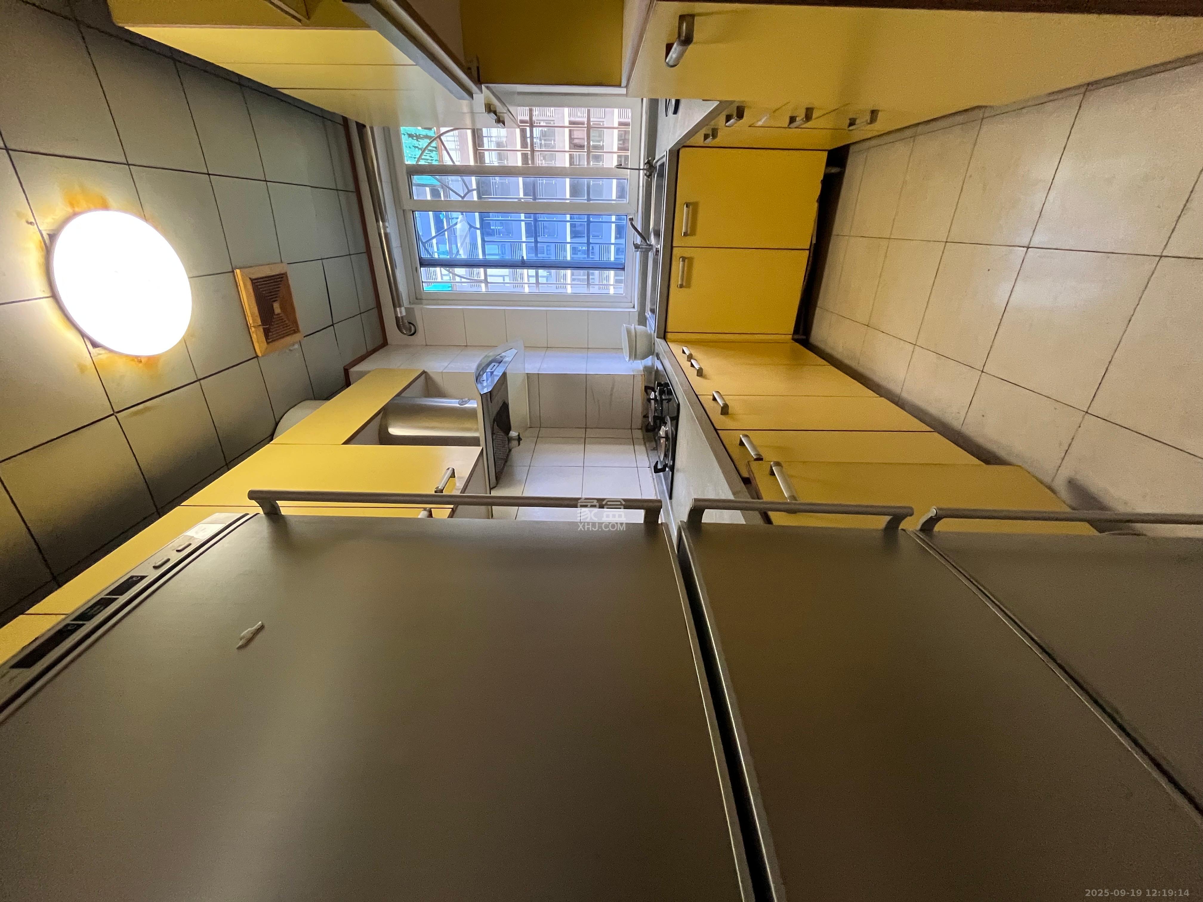 森宇佳园 4室2厅1卫 2400.0元/月 森宇佳园 4室2厅1卫 2400.0元/月室内图