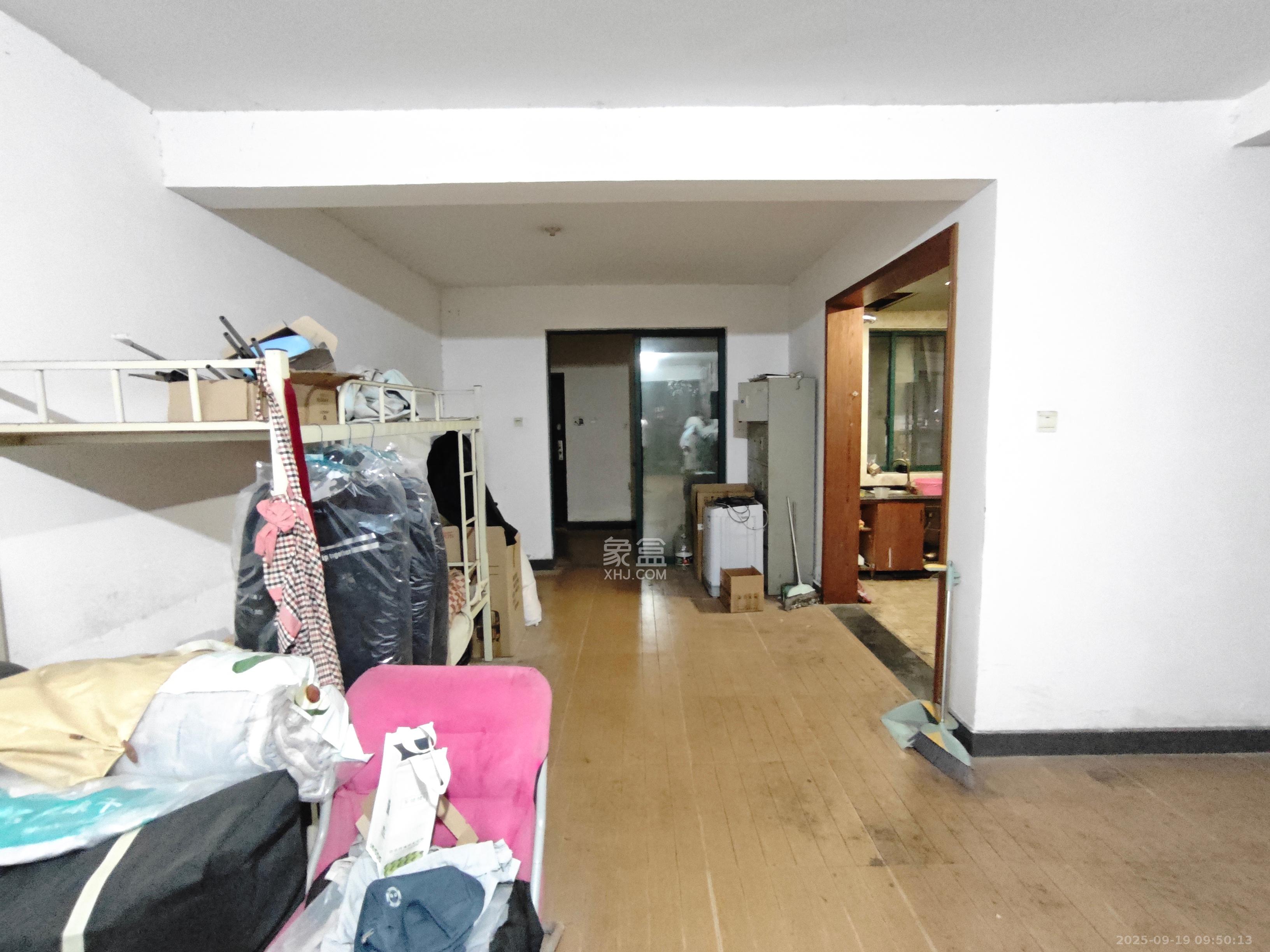 华盛世纪新城 4室1厅2卫 2000.0元/月 华盛世纪新城 4室1厅2卫 2000.0元/月室内图