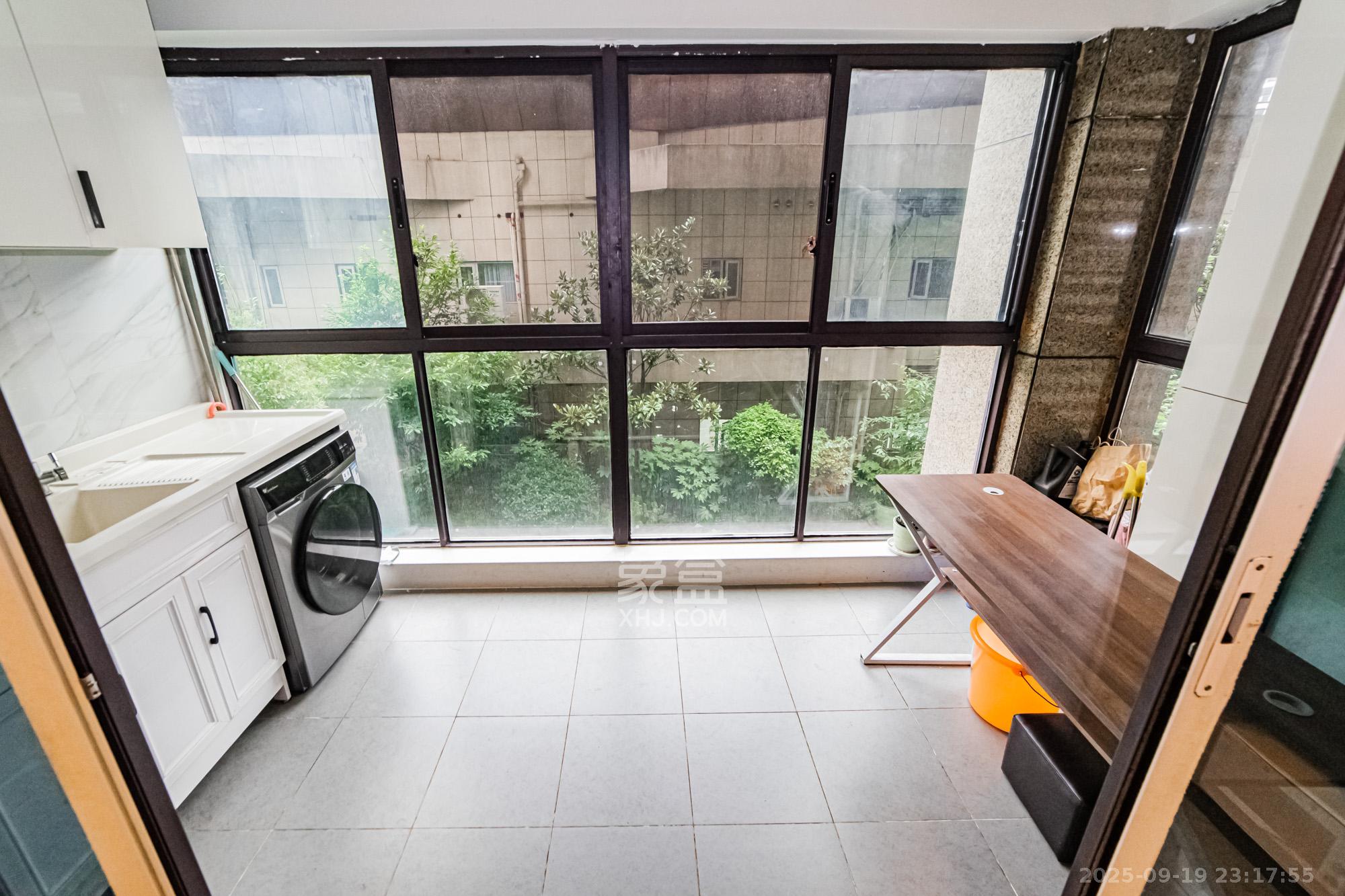 北辰三角洲C2区 3室2厅2卫 162.0万 北辰三角洲C2区 3室2厅2卫 162.0万阳台