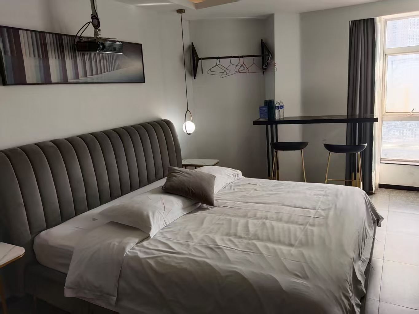 五一新干线  4室1厅1卫    5000.0元/月户型图