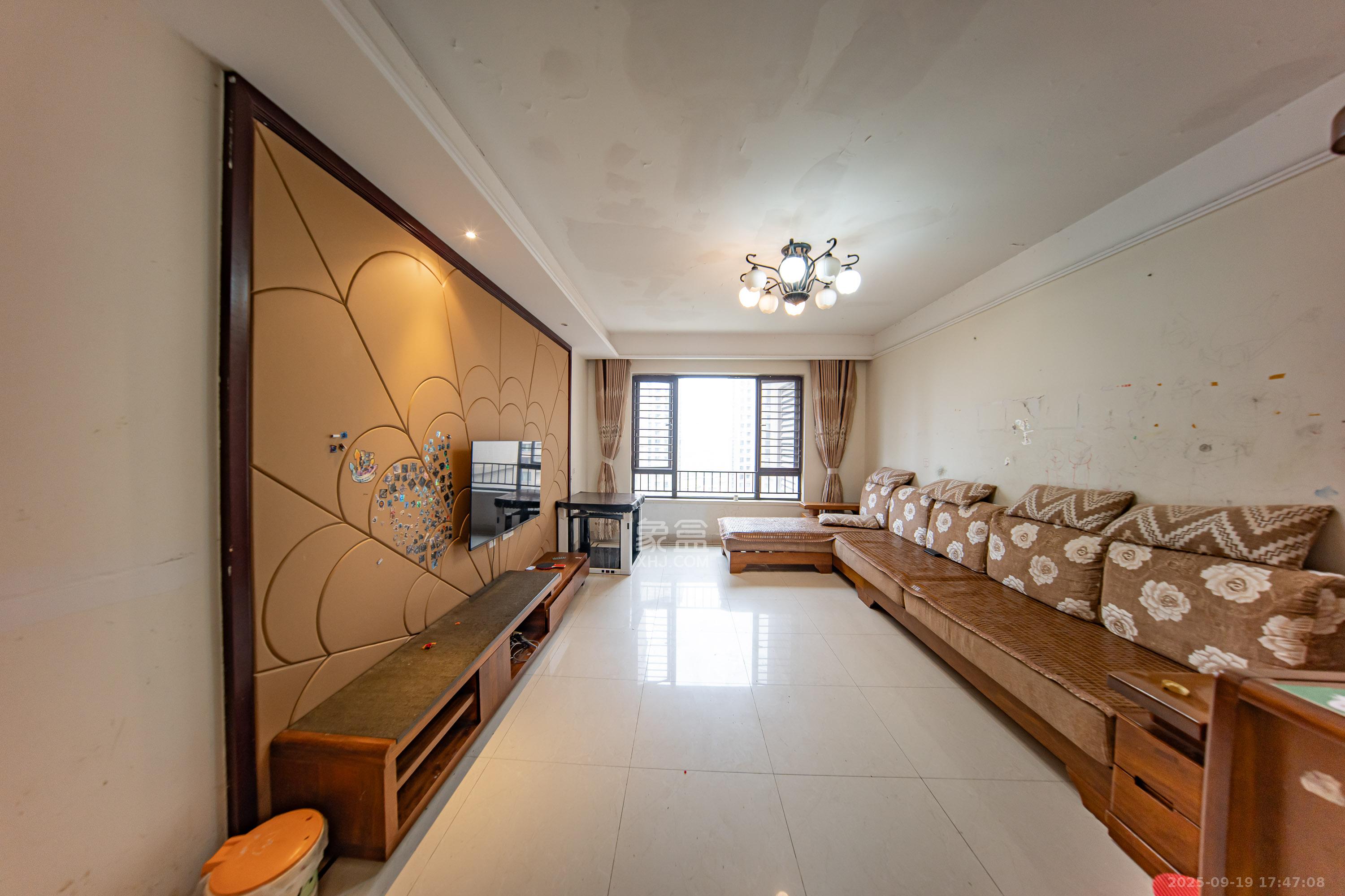 中海国际三期 4室2厅2卫 2500.0元/月 中海国际三期 4室2厅2卫 2500.0元/月室内图