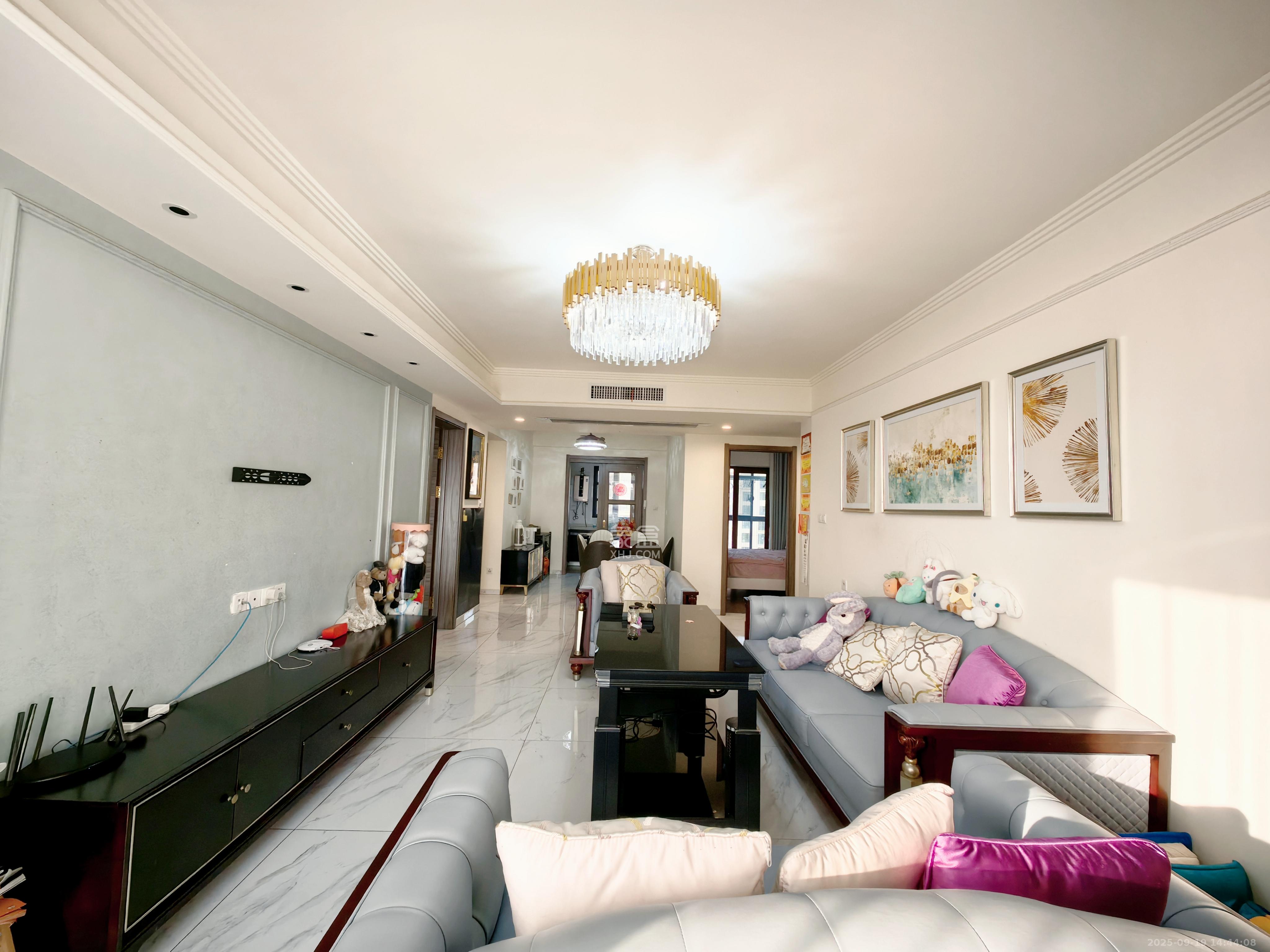 碧桂园中央花园 3室2厅2卫 3500.0元/月 碧桂园中央花园 3室2厅2卫 3500.0元/月室内图