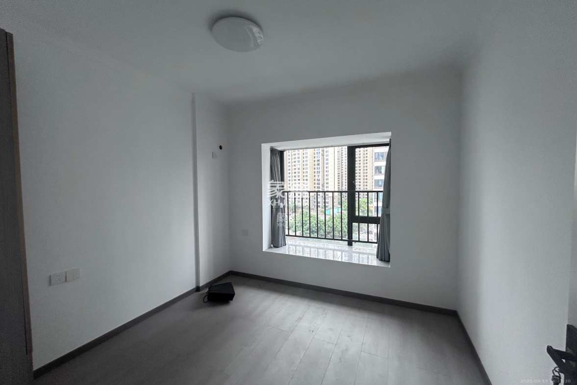 润和翰文府 4室2厅2卫 3000.0元/月 润和翰文府 4室2厅2卫 3000.0元/月室内图