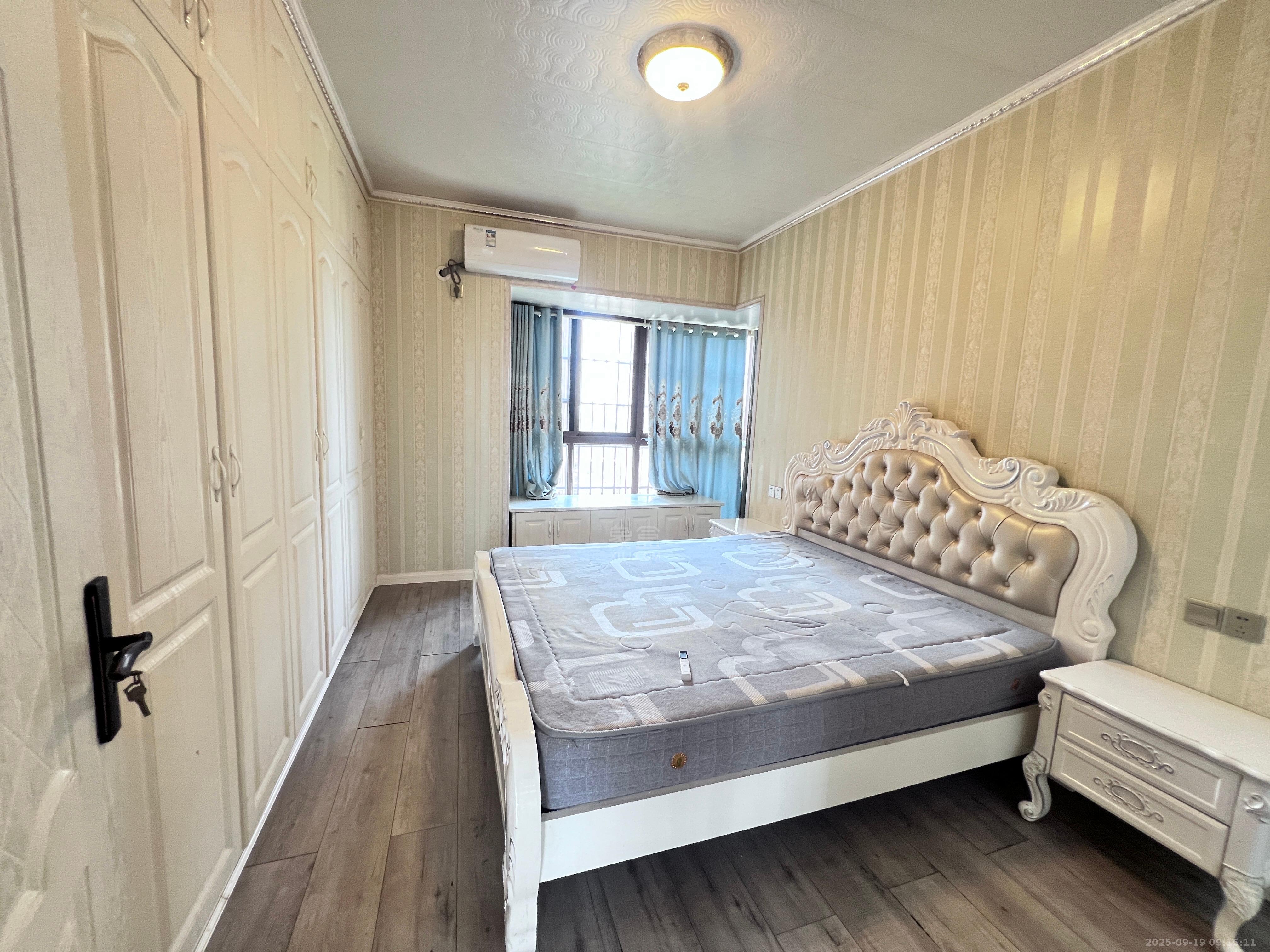 福鑫南郡 1室0厅0卫 2200.00元/月 福鑫南郡 1室0厅0卫 2200.00元/月室内图