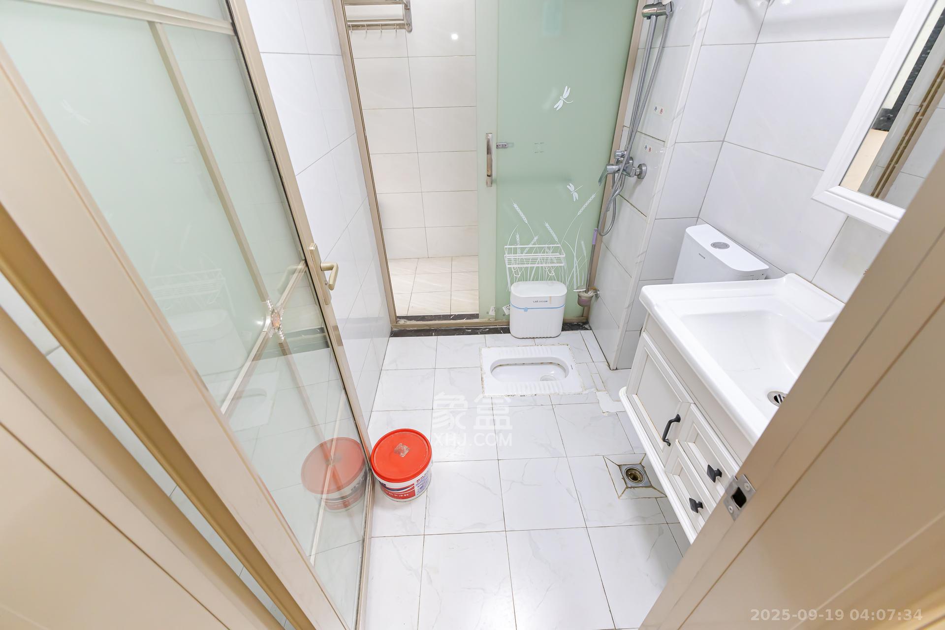 明发国际城  3室2厅1卫    79.8万卫生间