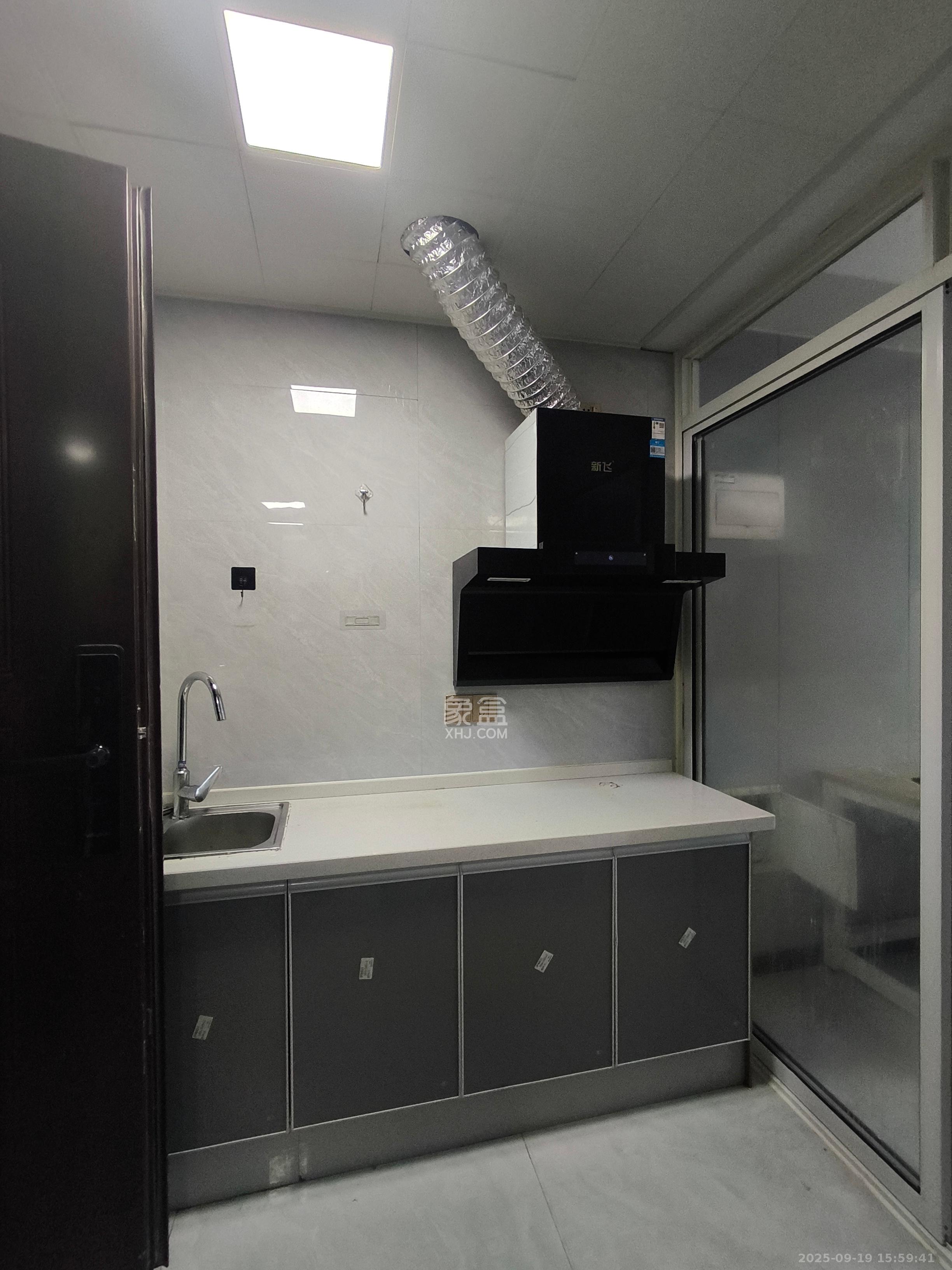 中海珑悦府 1室0厅0卫 1200.0元/月 中海珑悦府 1室0厅0卫 1200.0元/月室内图