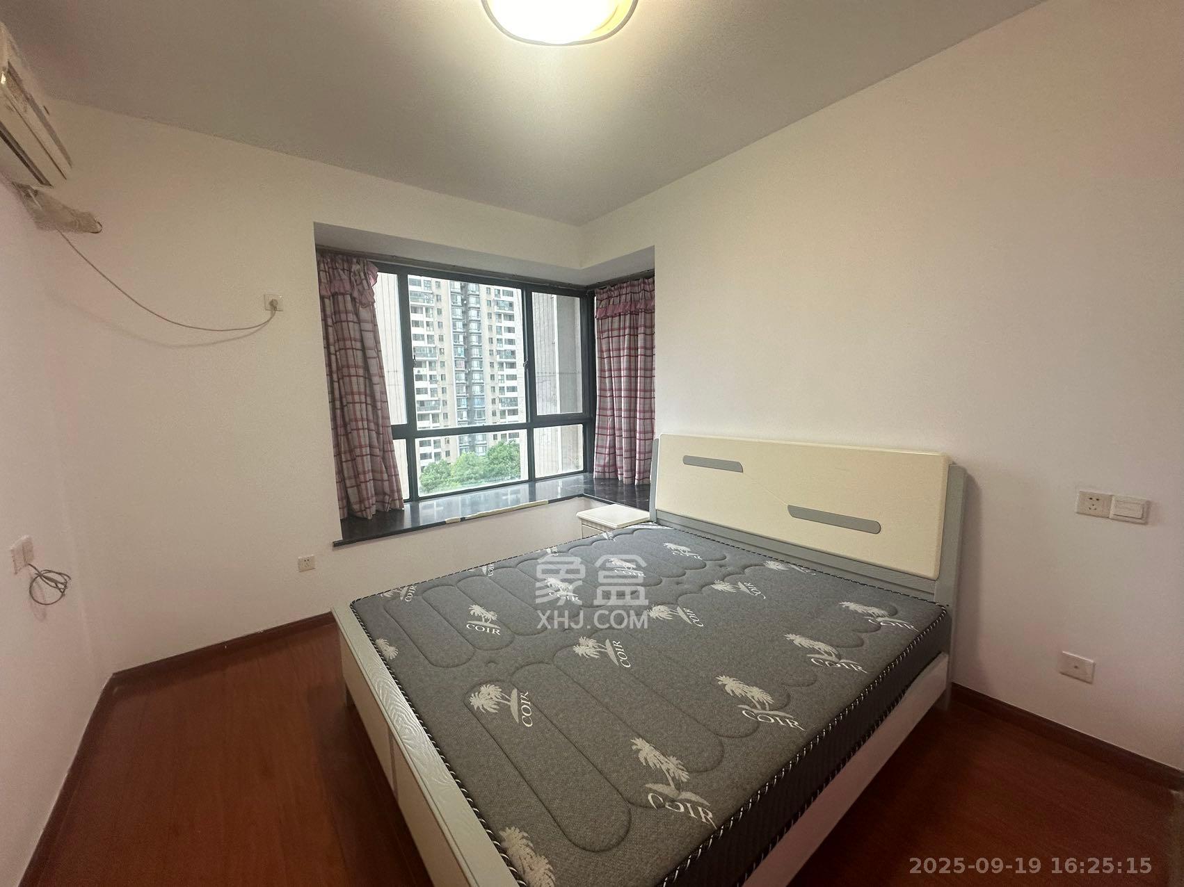 湘江世纪城达江苑  3室2厅1卫    2000.0元/月室内图