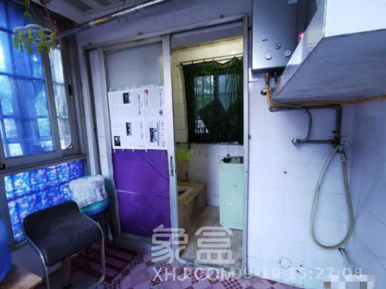 麓山南路立新村001号(粮食局) 2室2厅1卫 1800.0元/月 麓山南路立新村001号(粮食局) 2室2厅1卫 1800.0元/月室内图