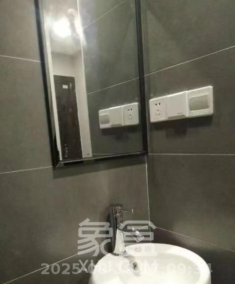 叠彩兰亭  1室1厅1卫    1400.0元/月室内图