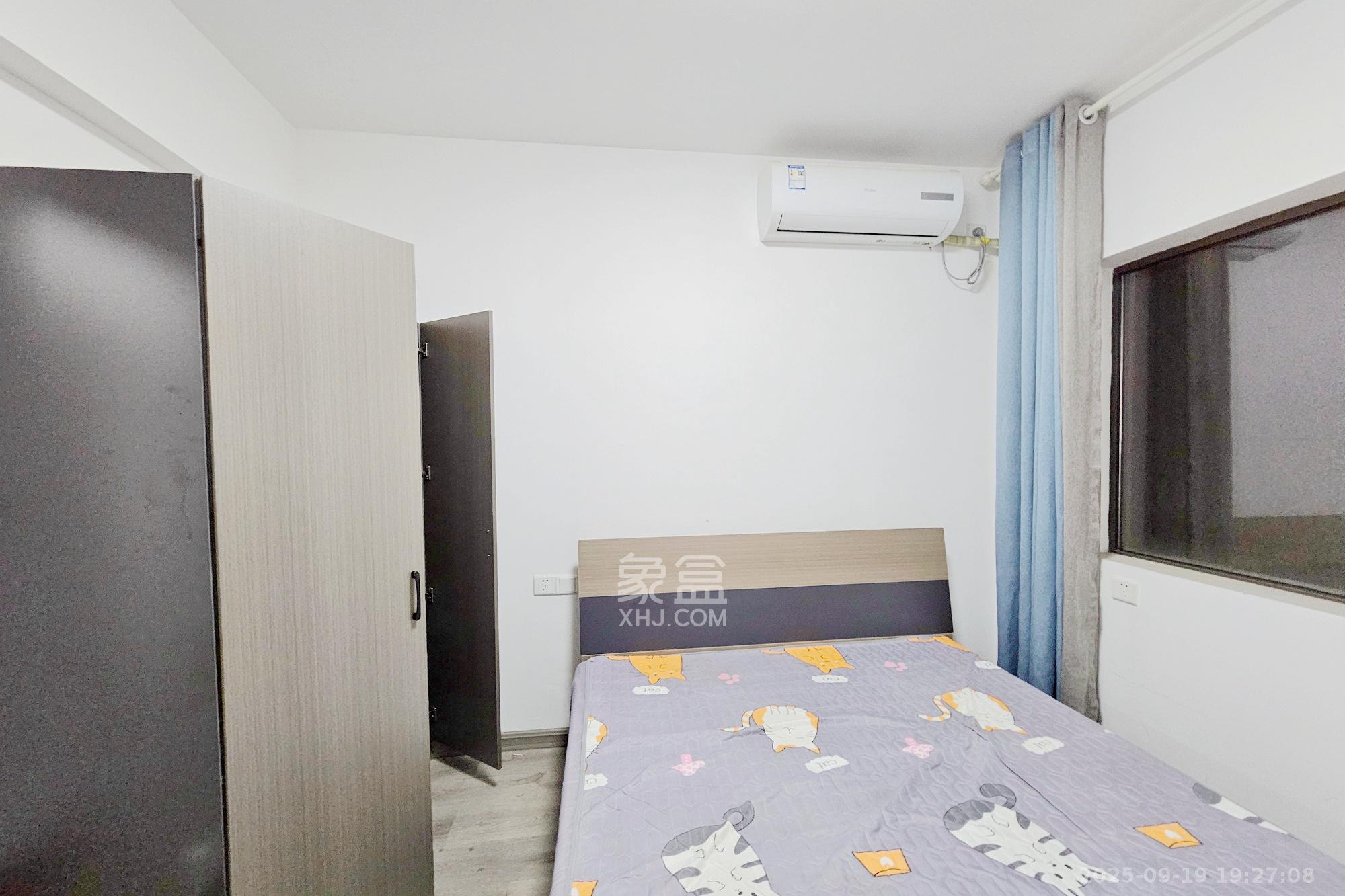 阳光城尚东湾凌云府  3室2厅2卫    115.8万卧室