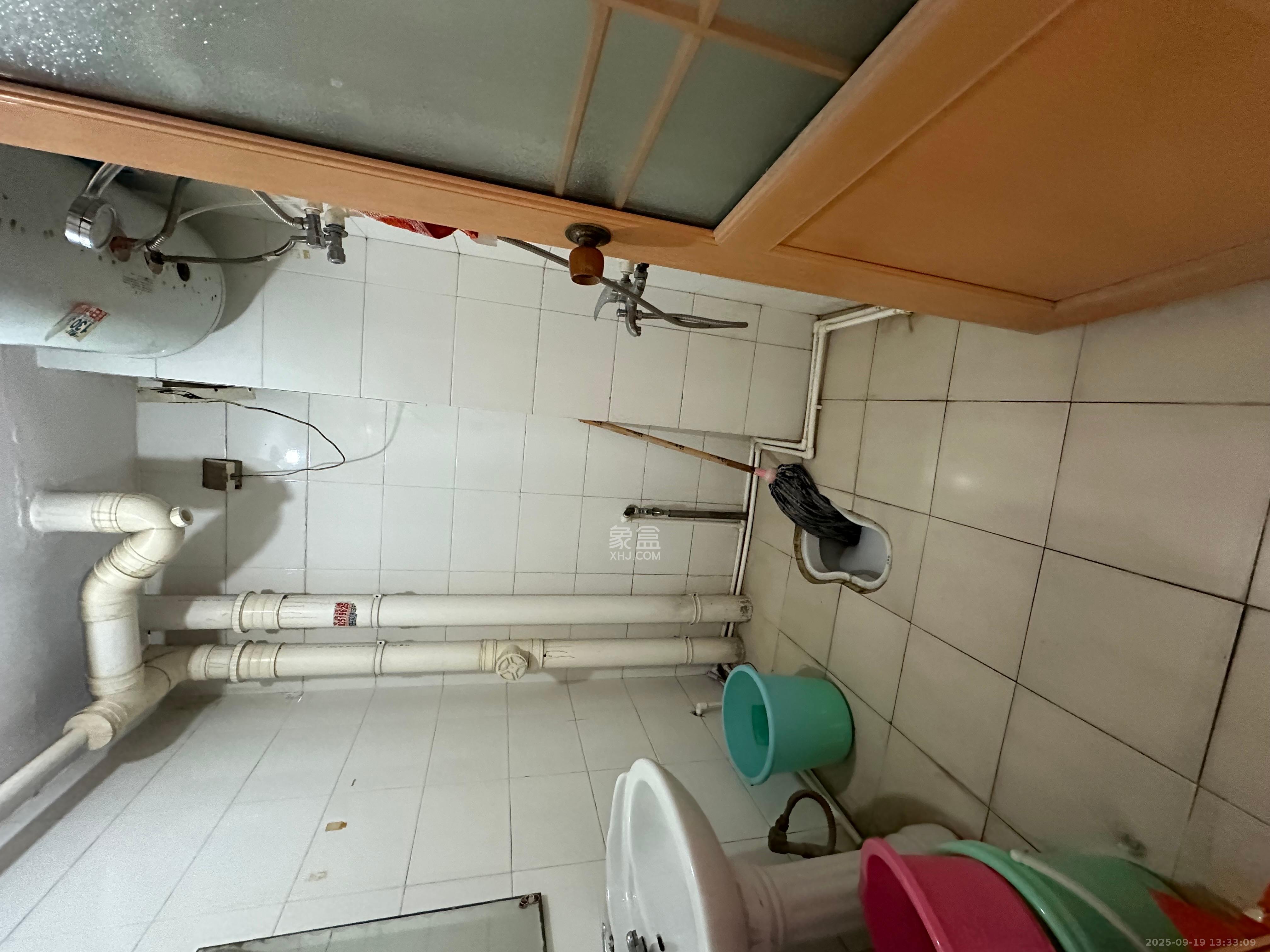 海利华宫大厦 1室1厅1卫 1500.0元/月 海利华宫大厦 1室1厅1卫 1500.0元/月室内图