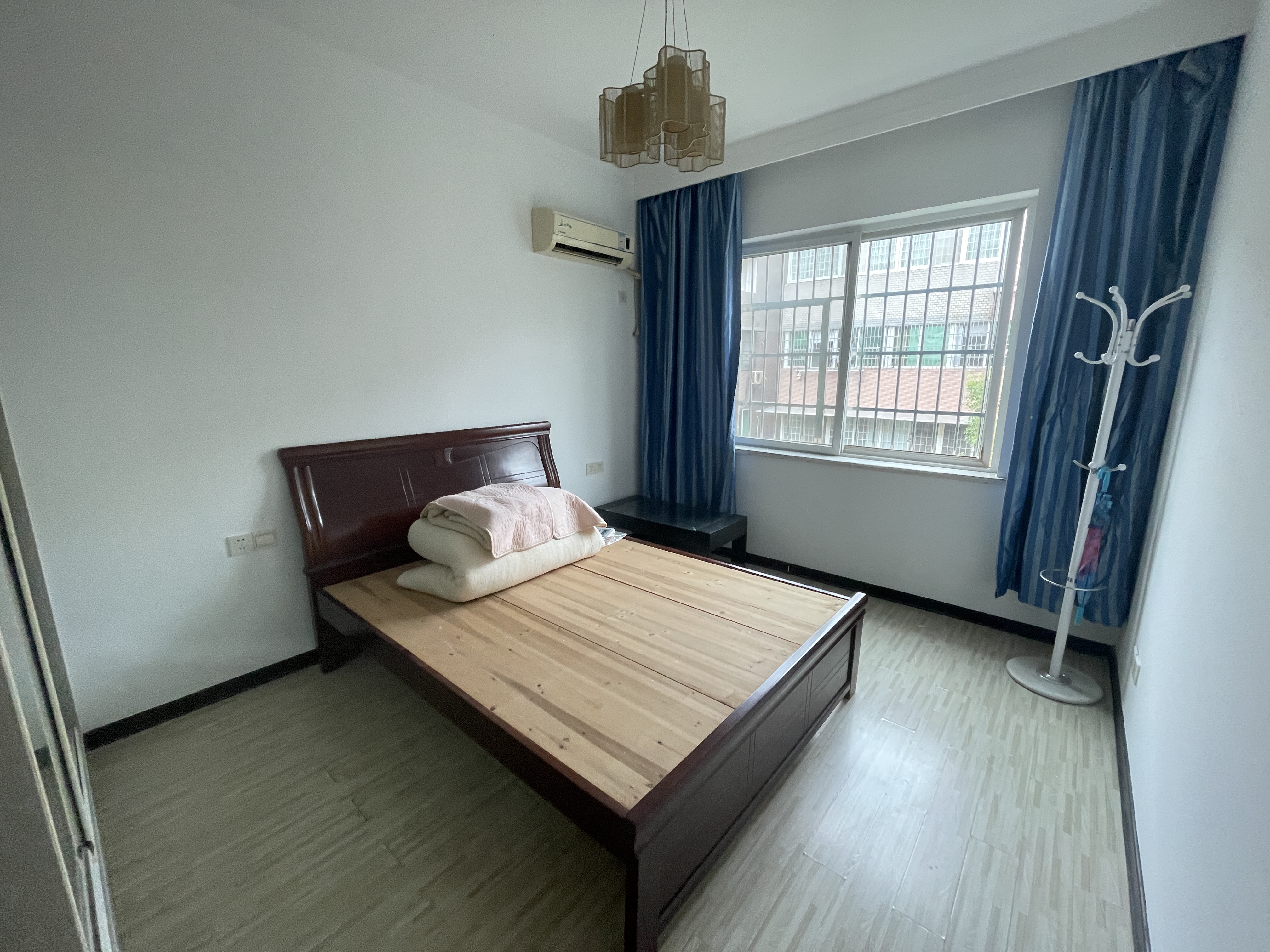 楠湖山庄  3室2厅2卫    36.8万 楠湖山庄  3室2厅2卫    36.8万室内图