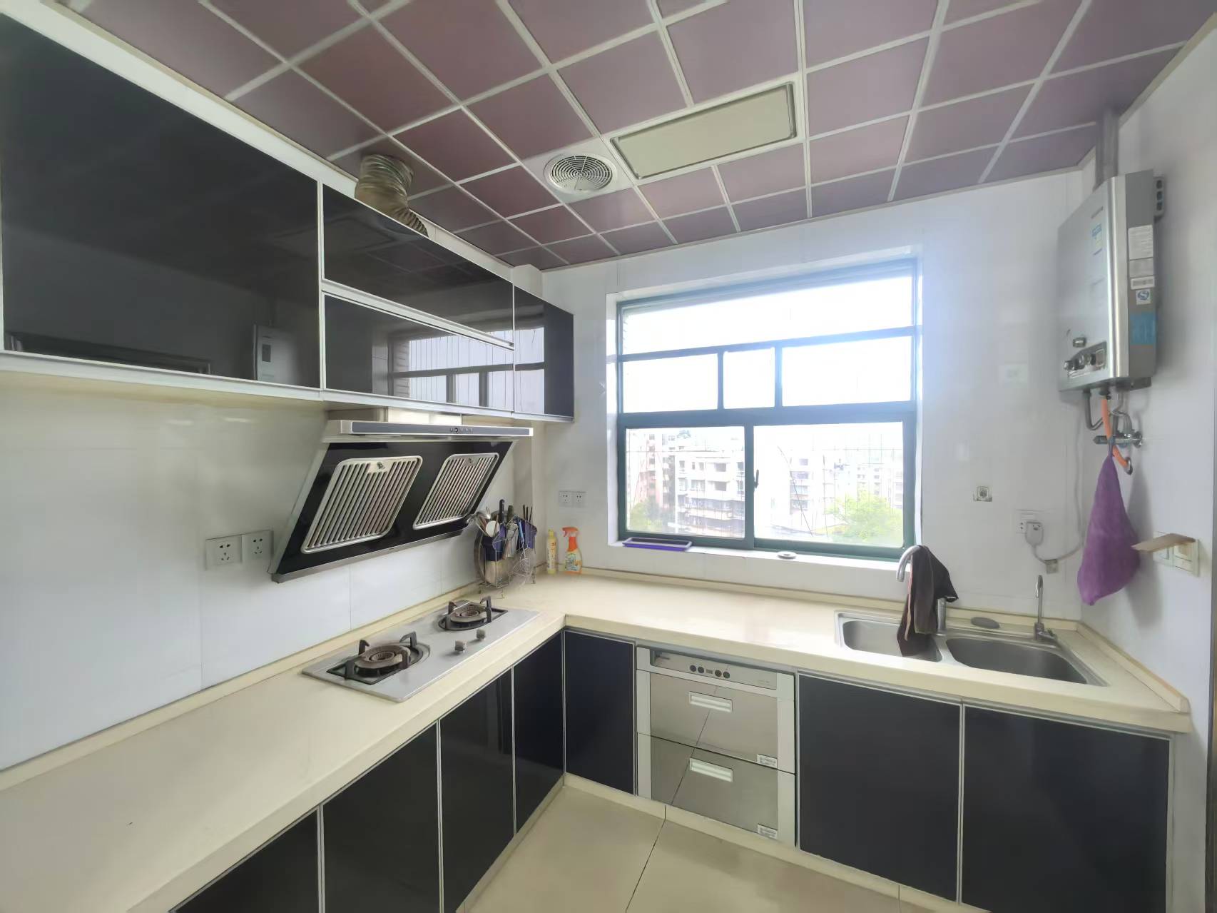 君逸康和 4室2厅2卫 56.0万 君逸康和 4室2厅2卫 56.0万室内图