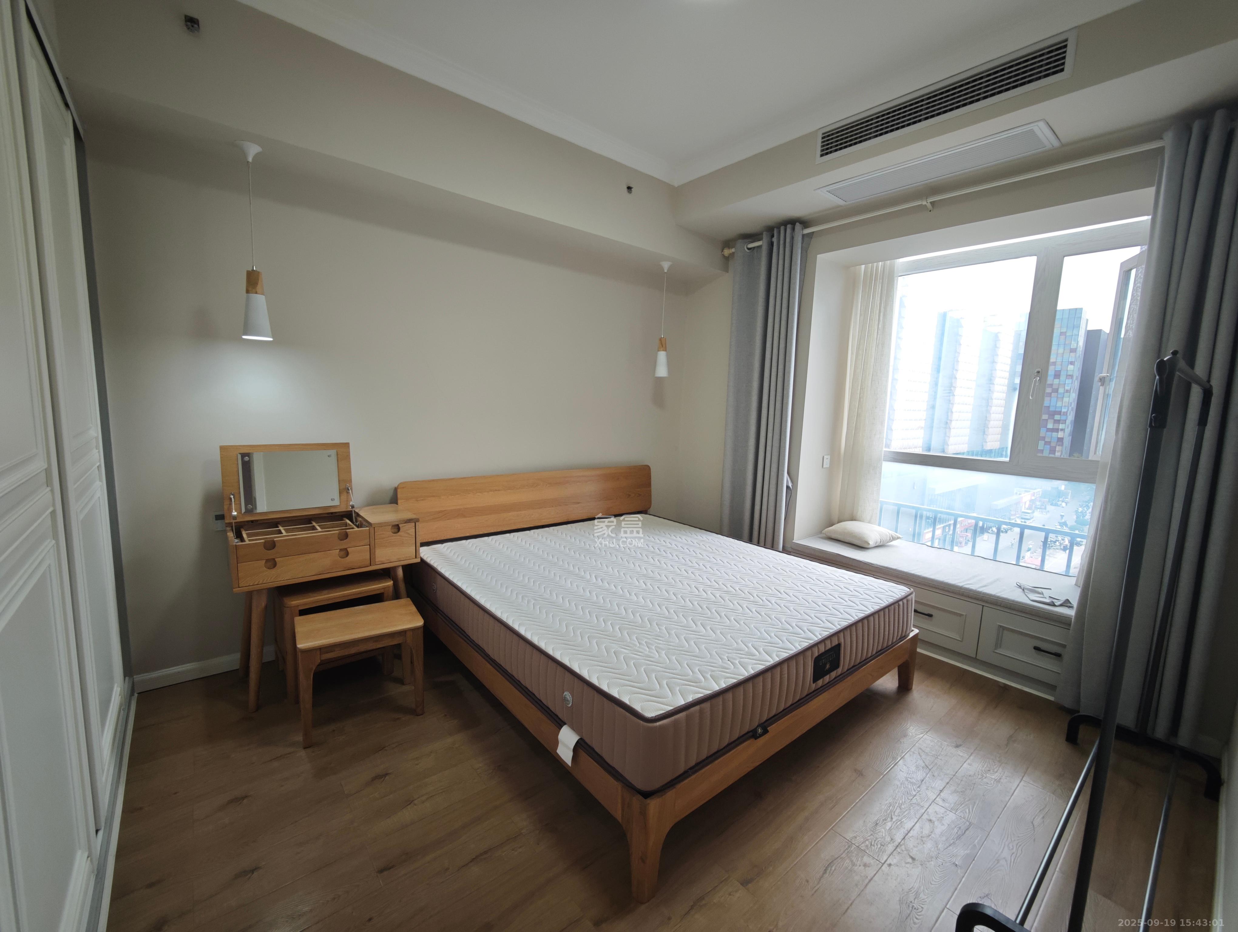 半山公馆(半山国际中心) 1室1厅1卫 2800.0元/月 半山公馆(半山国际中心) 1室1厅1卫 2800.0元/月室内图