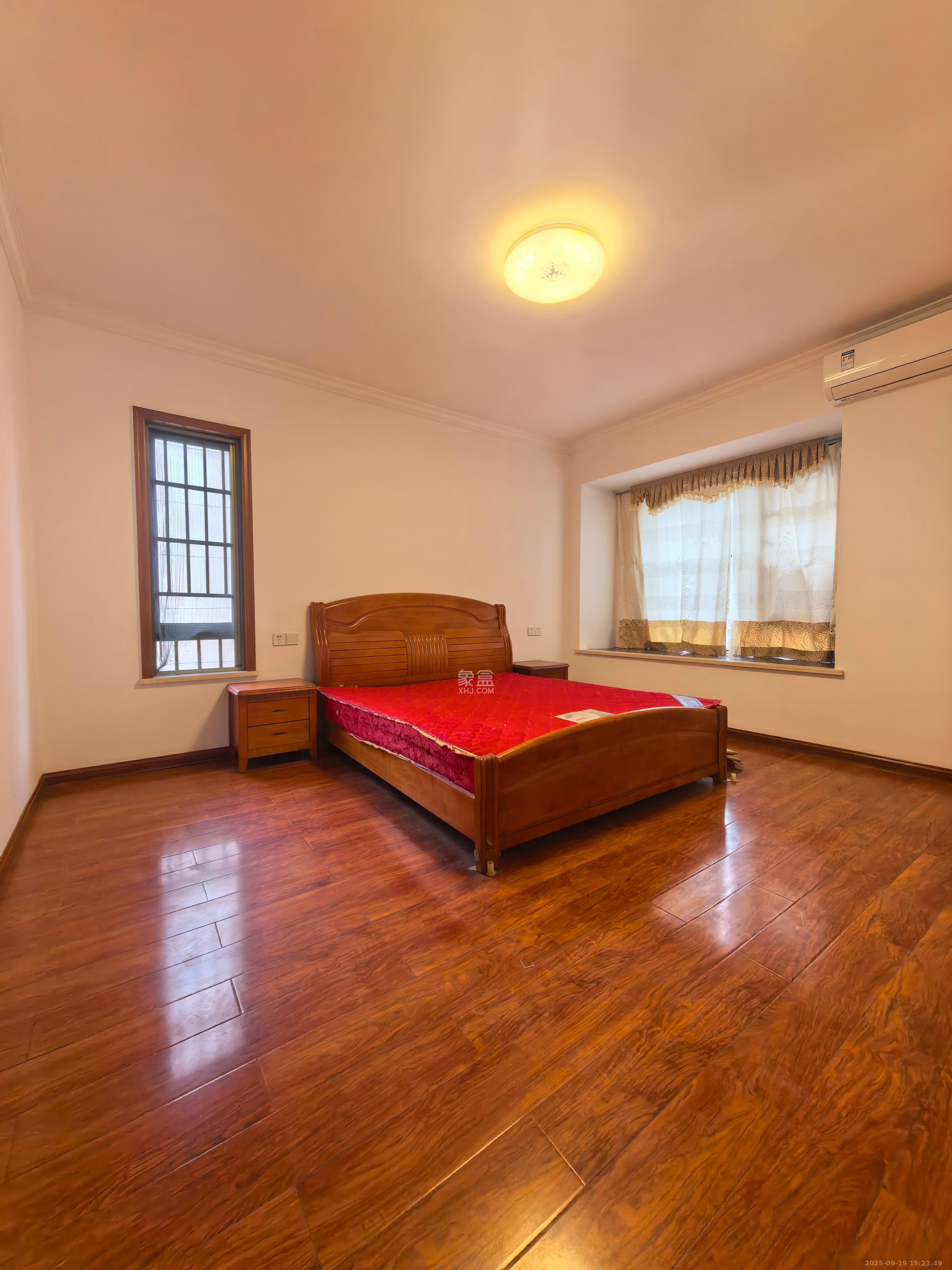 华润凤凰城三期 4室2厅2卫 2500.0元/月 华润凤凰城三期 4室2厅2卫 2500.0元/月室内图