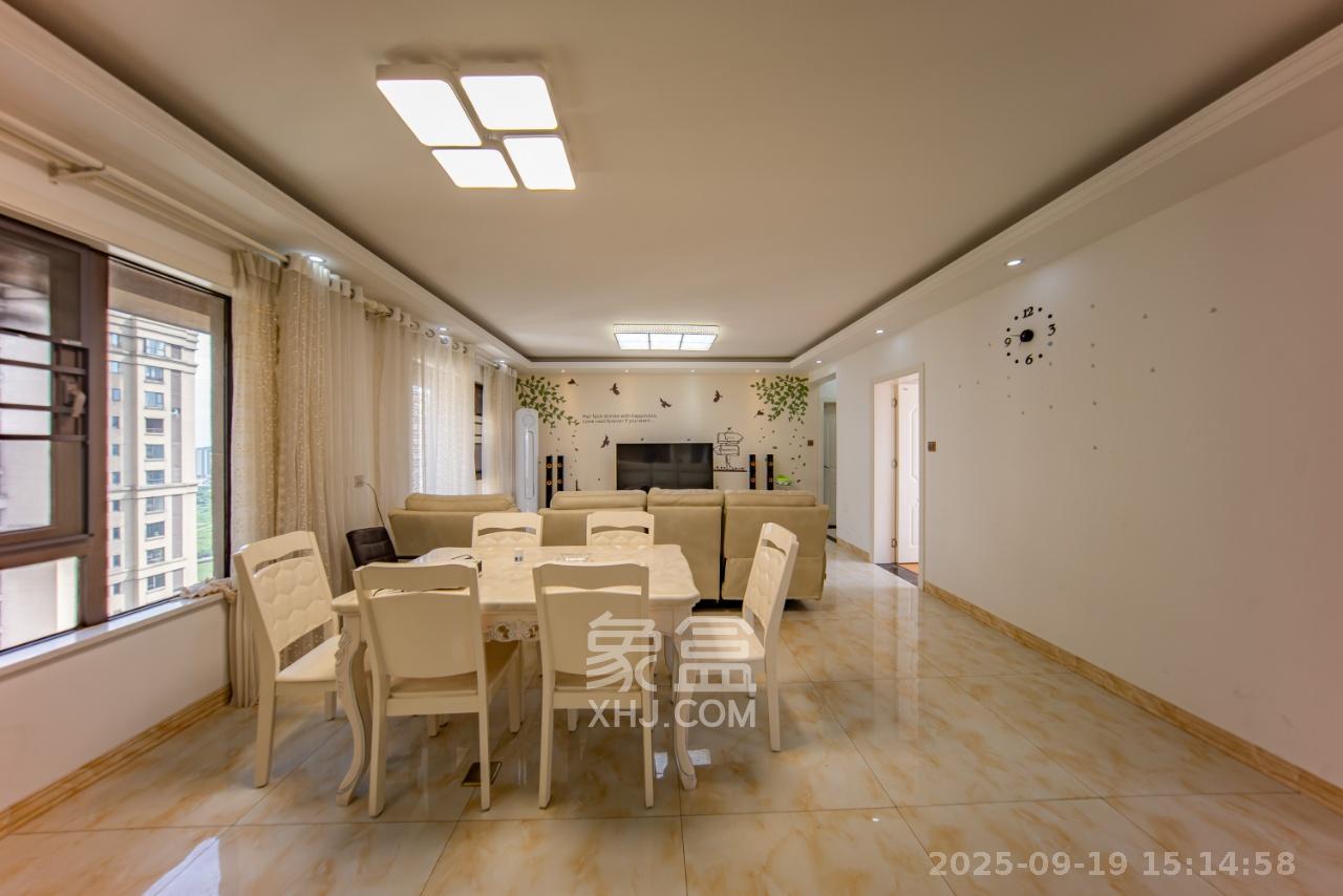 华润橡树湾  3室2厅2卫    2600.0元/月室内图