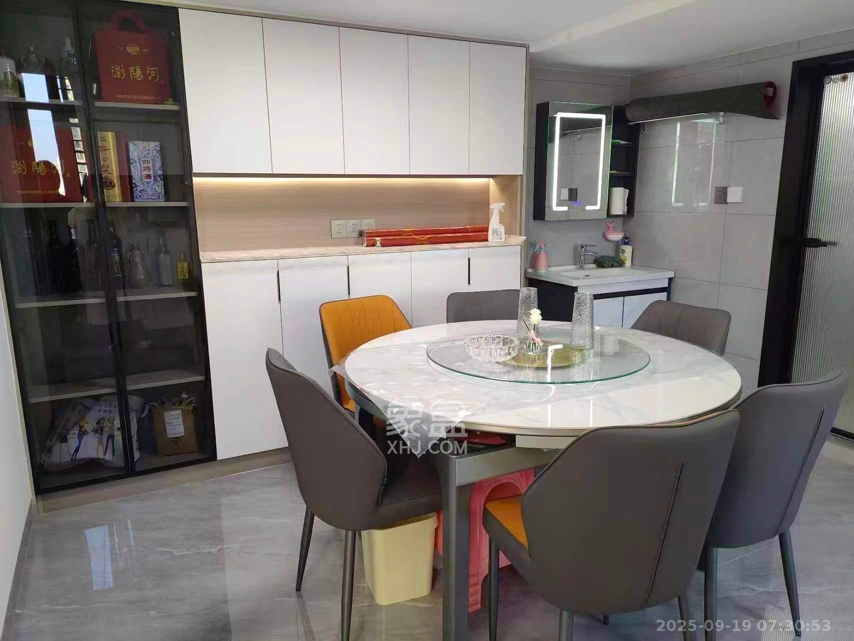 世茂璀璨天城公寓 3室2厅1卫 3200.0元/月 世茂璀璨天城公寓 3室2厅1卫 3200.0元/月室内图