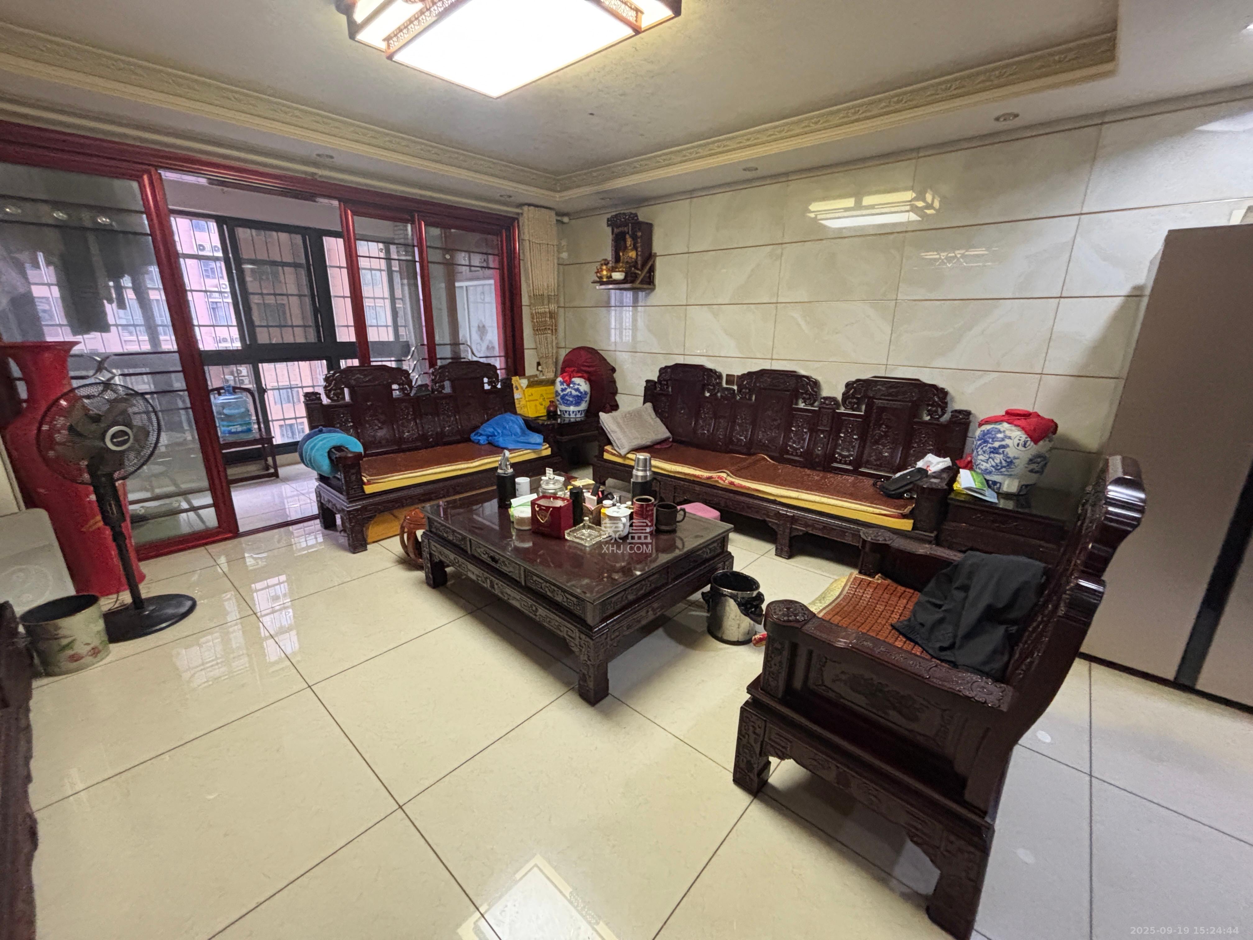 梅溪峰汇(房聚梅溪壹中心) 4室1厅2卫 3100.0元/月 梅溪峰汇(房聚梅溪壹中心) 4室1厅2卫 3100.0元/月室内图