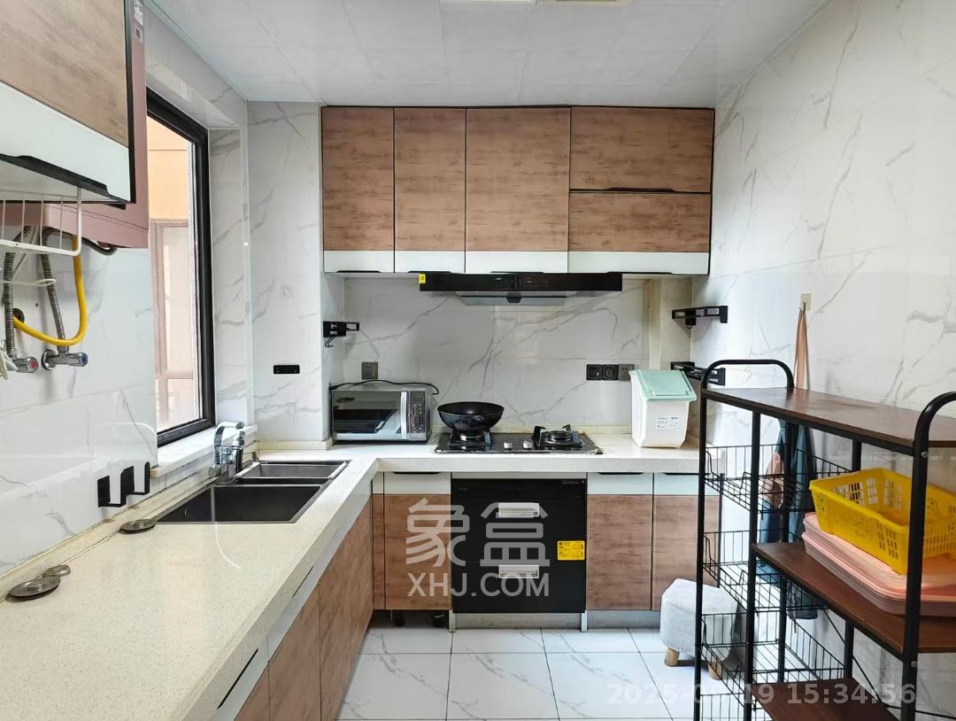 鑫远悦城（鑫远悦时代）  3室2厅1卫    3000.0元/月室内图