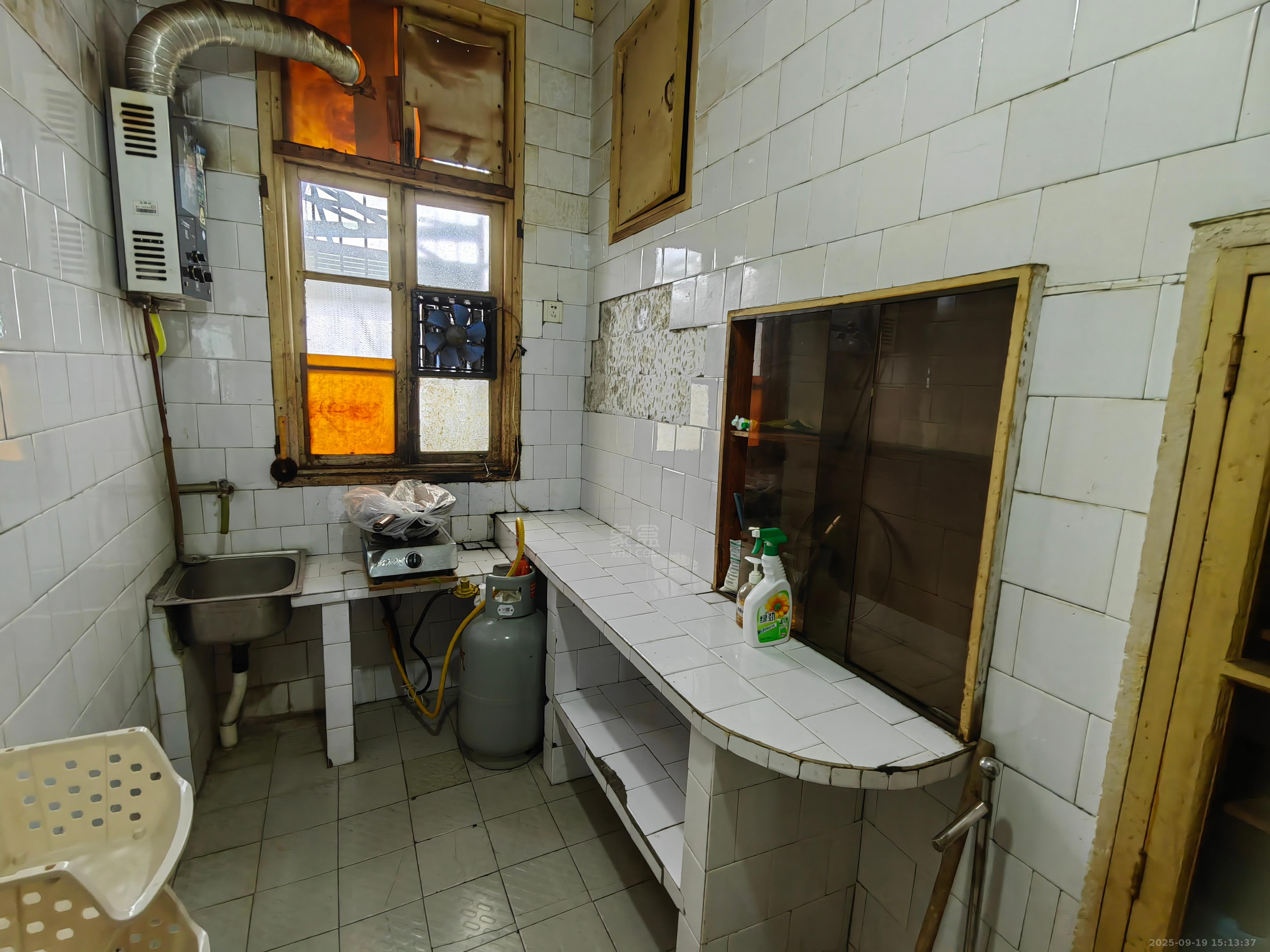 石峰区怡园小区 2室1厅1卫 500.0元/月 石峰区怡园小区 2室1厅1卫 500.0元/月室内图