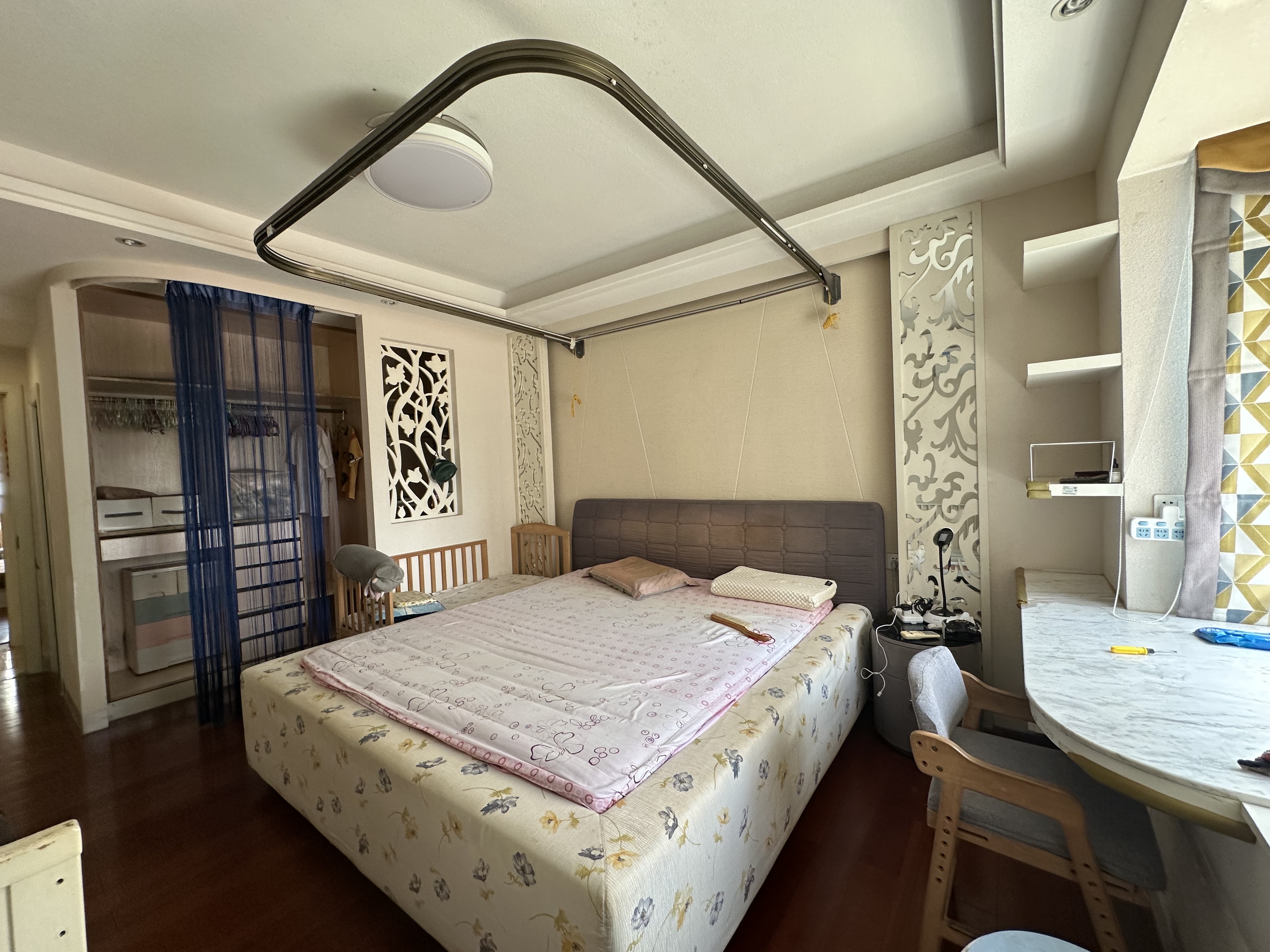 海阔天空-国瑞城二期(雅仕苑) 4室2厅2卫 5600.0元/月 海阔天空-国瑞城二期(雅仕苑) 4室2厅2卫 5600.0元/月室内图