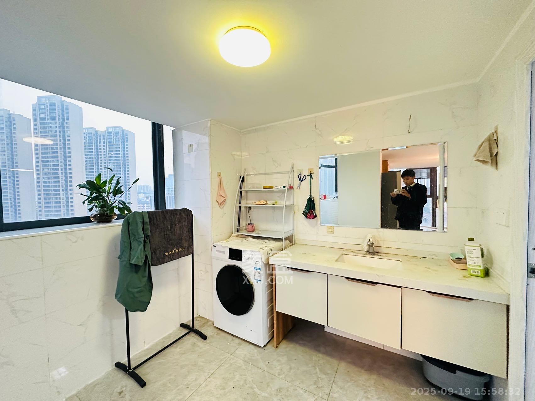 达美美立方 1室0厅0卫 3200.0元/月 达美美立方 1室0厅0卫 3200.0元/月室内图