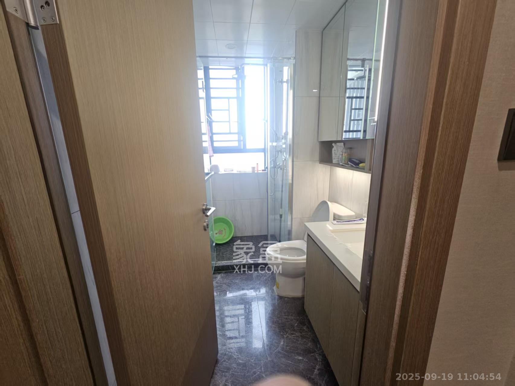 旭辉都会山  4室2厅3卫    10000.0元/月户型图