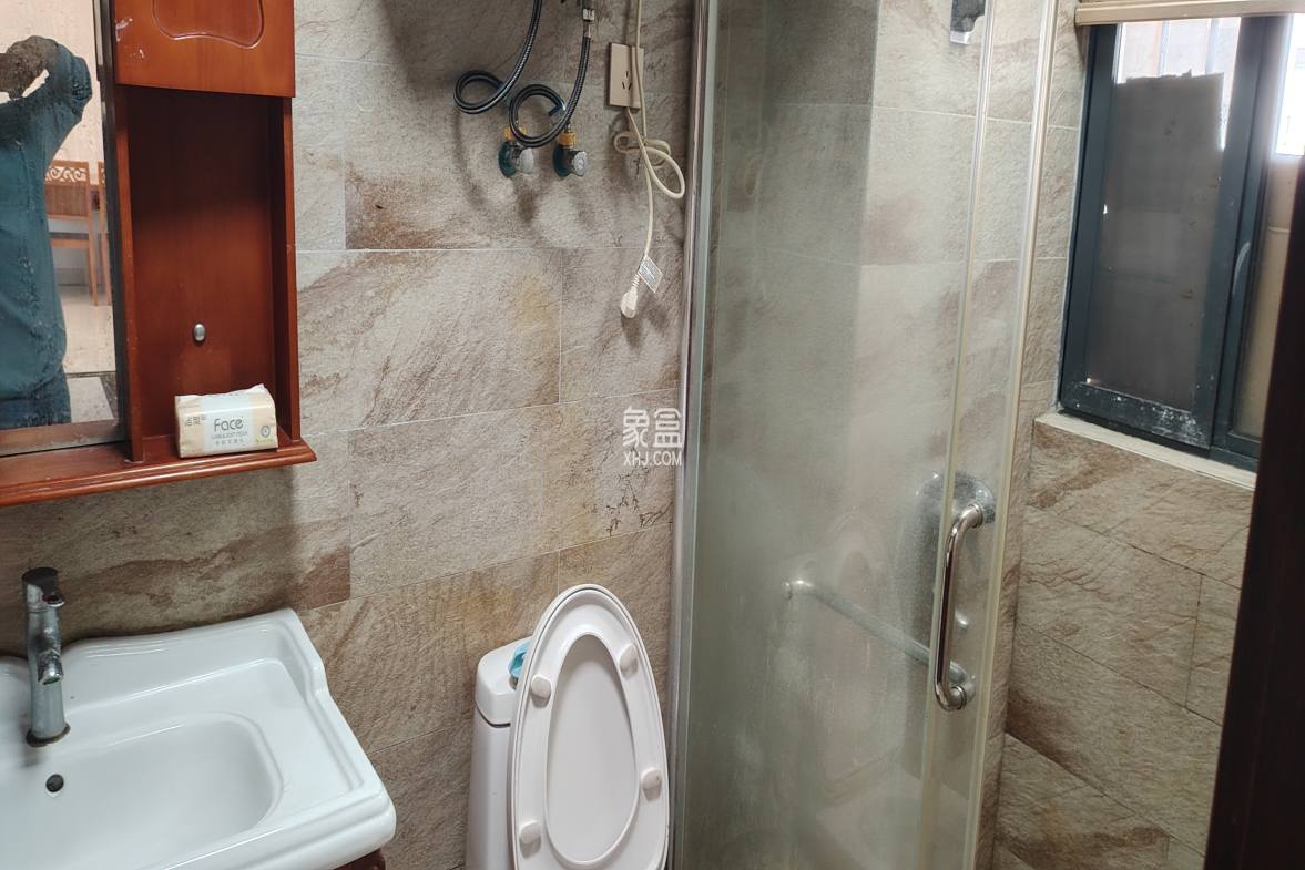 新城吾悦广场 3室2厅1卫 2700.0元/月 新城吾悦广场 3室2厅1卫 2700.0元/月室内图