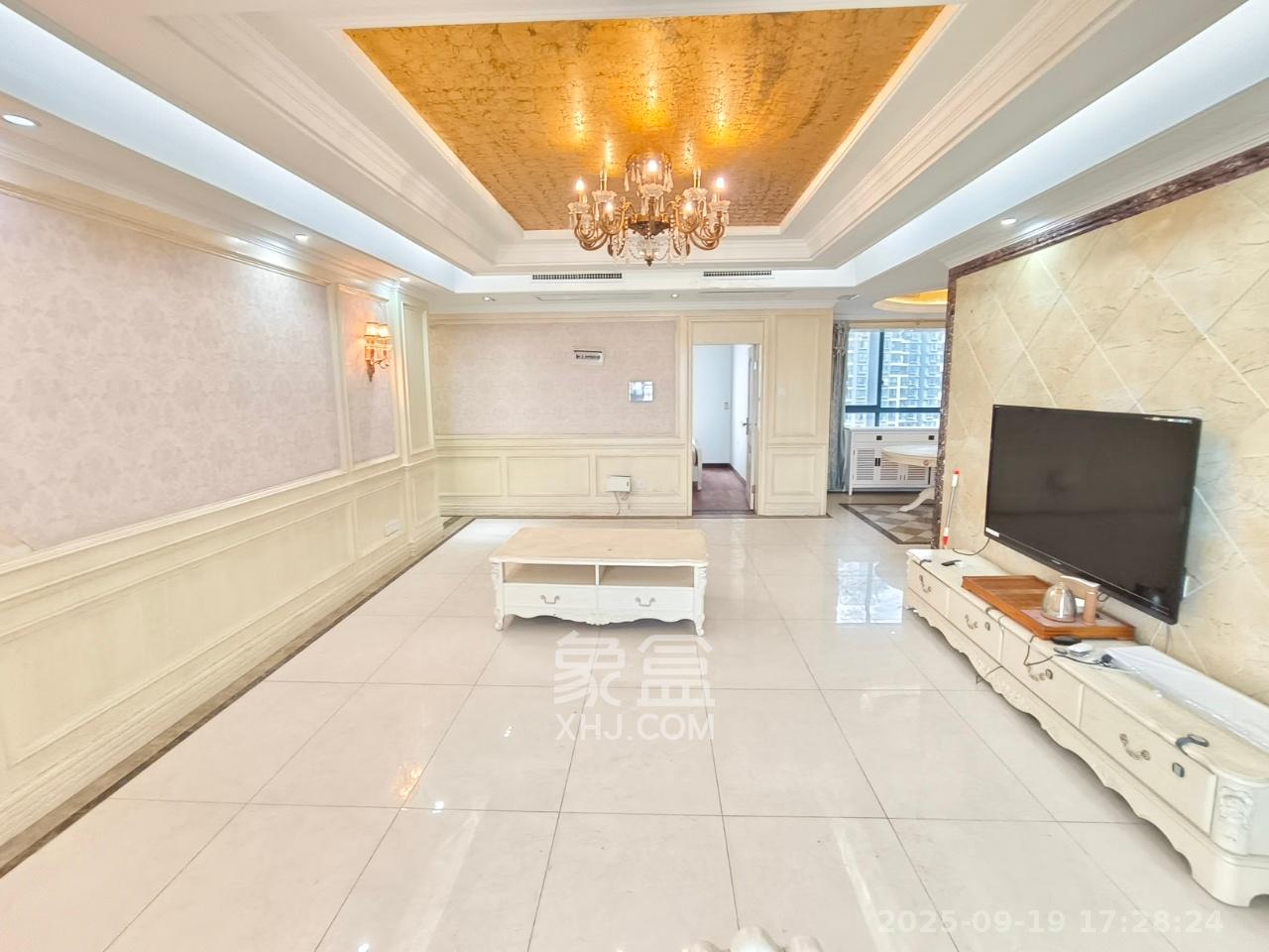 湘江世纪城临江苑 1室2厅2卫 4000.0元/月 湘江世纪城临江苑 1室2厅2卫 4000.0元/月室内图