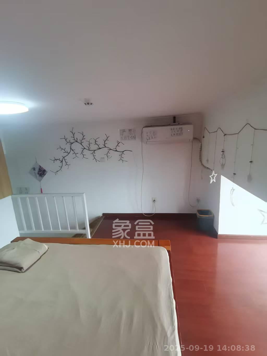 MOMA当代广场 2室1厅1卫 1100.0元/月 MOMA当代广场 2室1厅1卫 1100.0元/月室内图