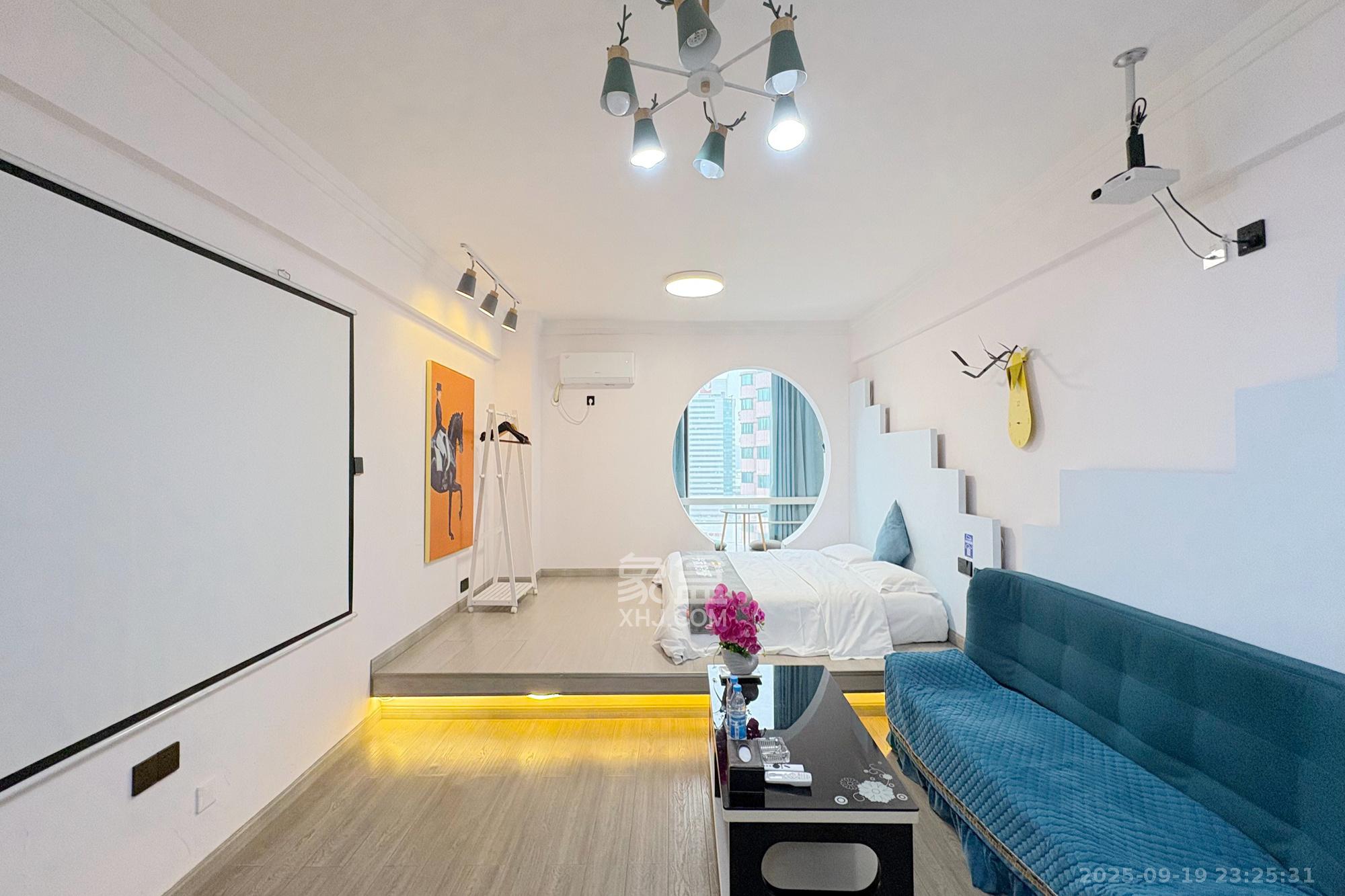 英尚国际 1室1厅1卫 41.0万 英尚国际 1室1厅1卫 41.0万客厅