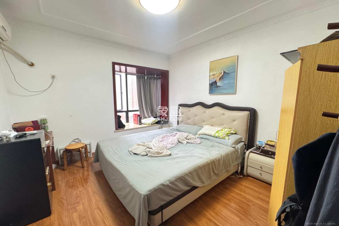 鑫远湘府华城 5室2厅2卫 5000.00元/月 鑫远湘府华城 5室2厅2卫 5000.00元/月室内图