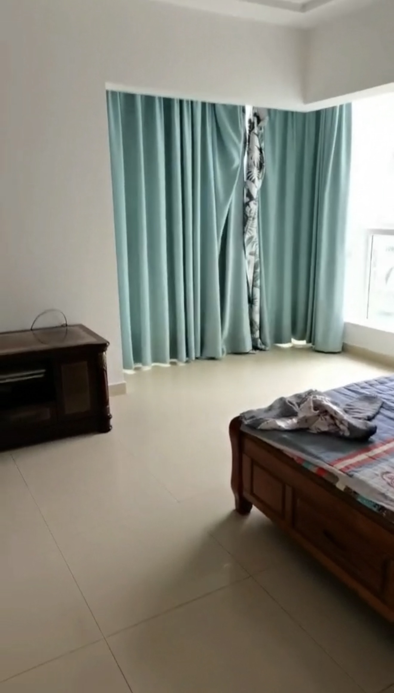 海怡豪园 4室2厅2卫 5000.0元/月 海怡豪园 4室2厅2卫 5000.0元/月室内图