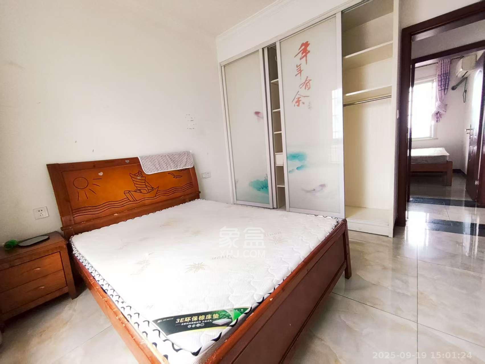 领东汇 4室2厅2卫 2400.0元/月 领东汇 4室2厅2卫 2400.0元/月室内图