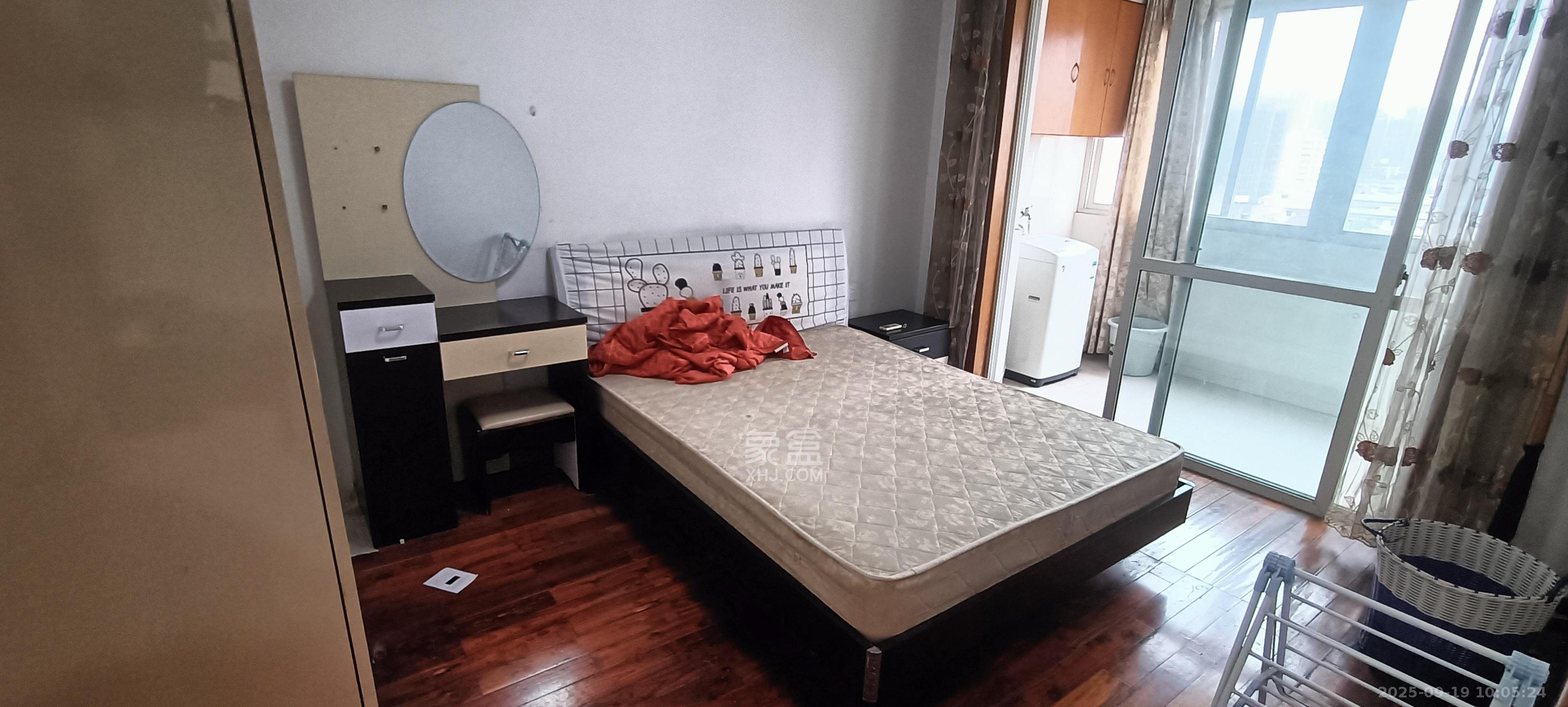 华韵07  2室1厅1卫    1800.0元/月 华韵07  2室1厅1卫    1800.0元/月室内图