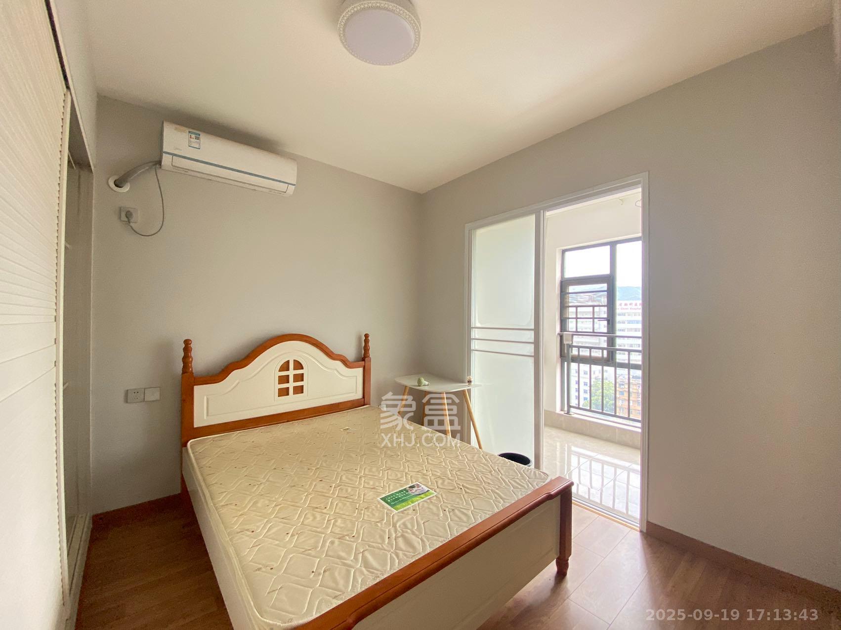 西子湖畔沃府 3室2厅1卫 3300.0元/月 西子湖畔沃府 3室2厅1卫 3300.0元/月室内图