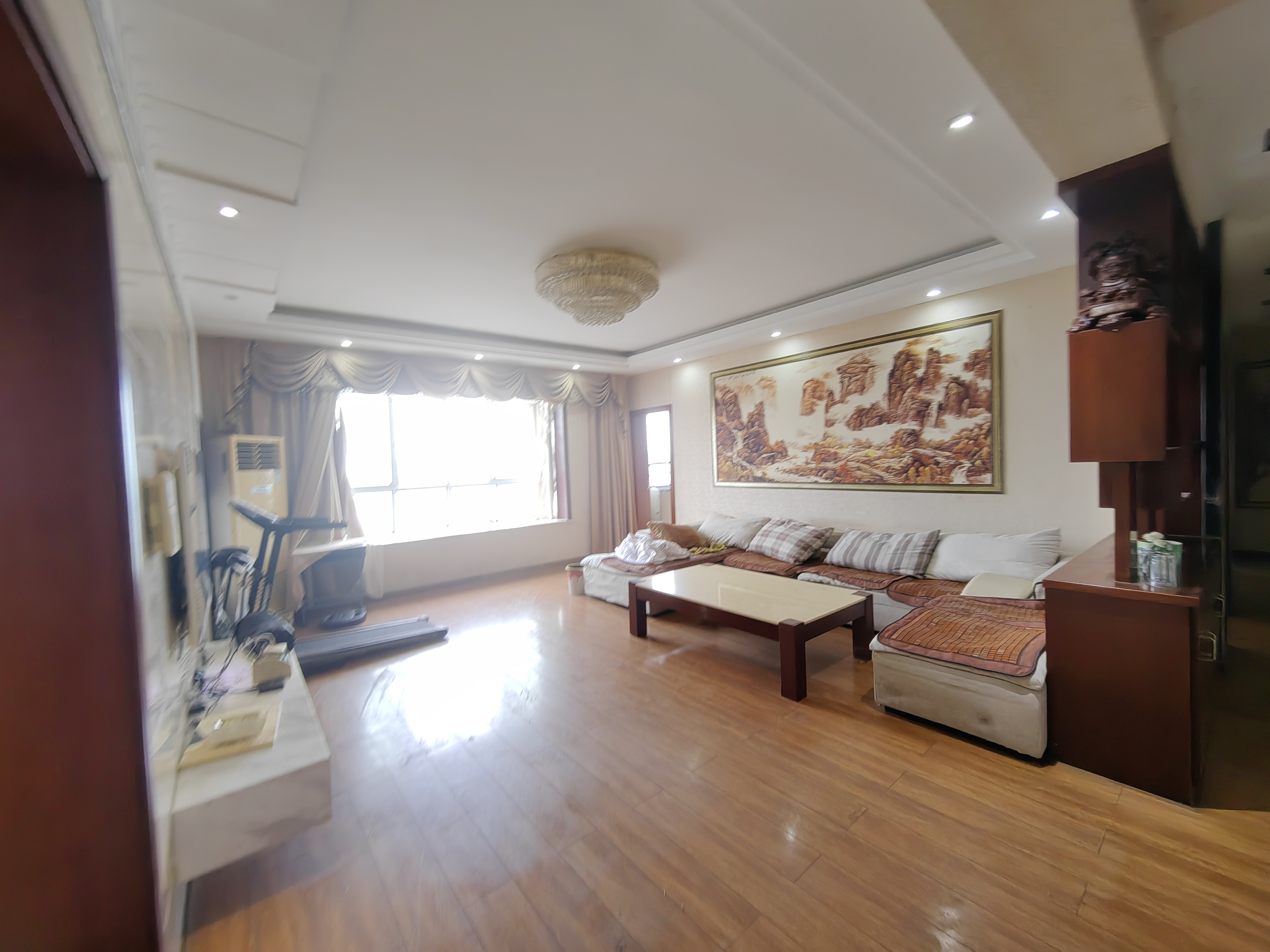 仁济新村 4室2厅1卫 2600.00元/月 仁济新村 4室2厅1卫 2600.00元/月室内图