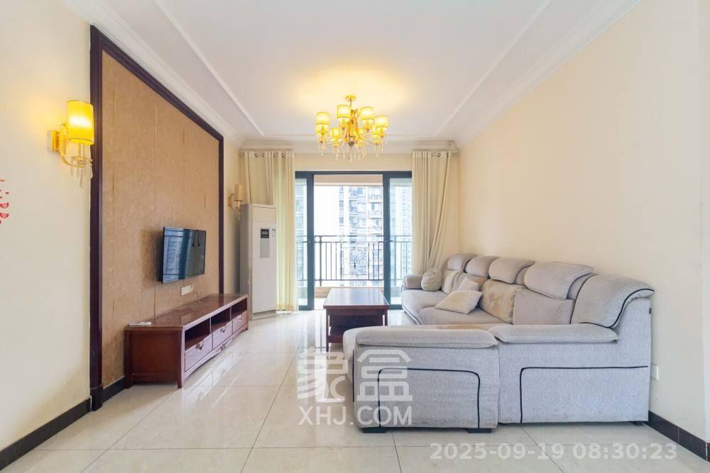 恒大江湾 3室1厅2卫 2200.0元/月 恒大江湾 3室1厅2卫 2200.0元/月室内图