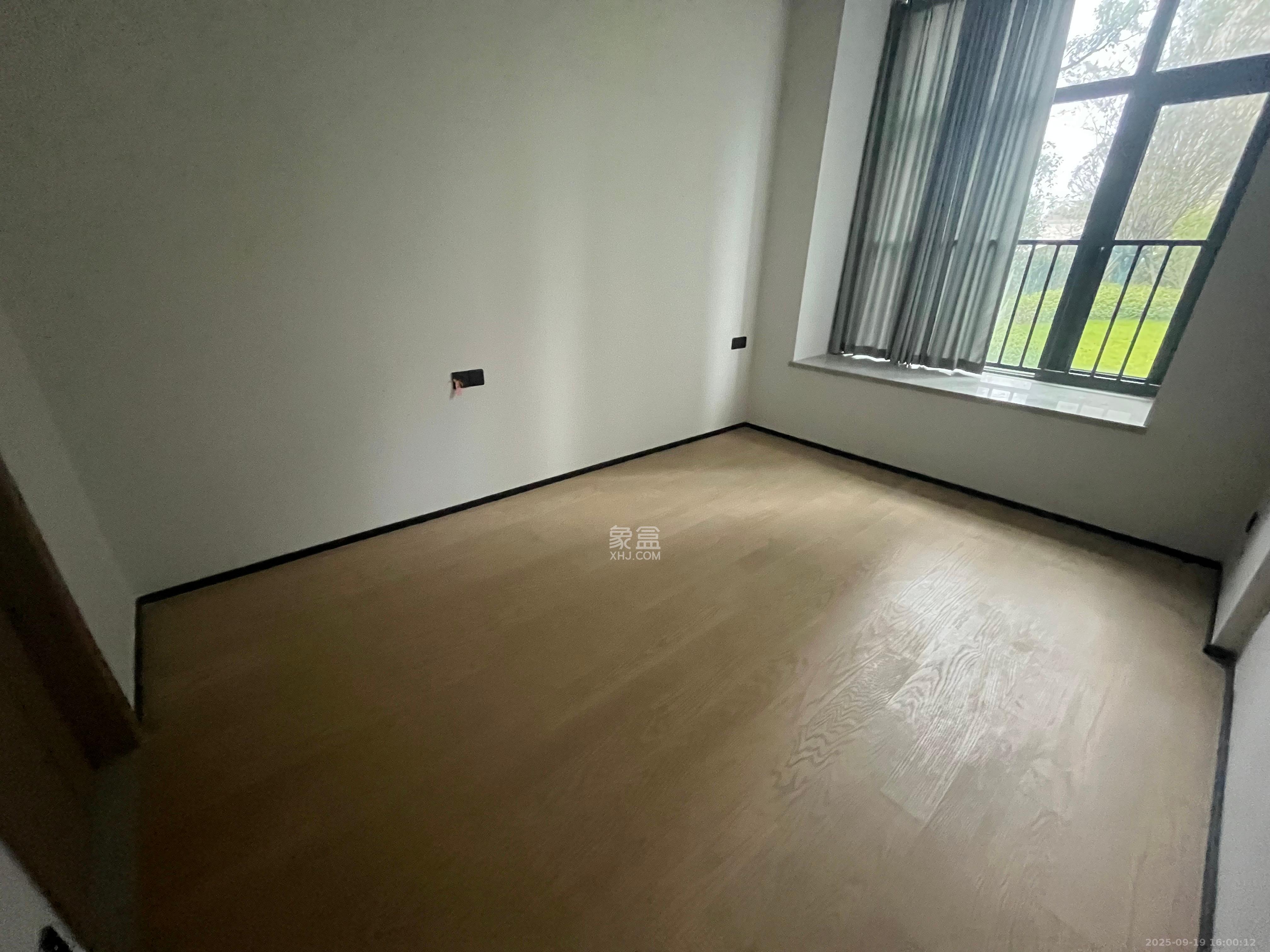 长沙北中心保利时代G区 3室2厅2卫 2700.0元/月 长沙北中心保利时代G区 3室2厅2卫 2700.0元/月室内图